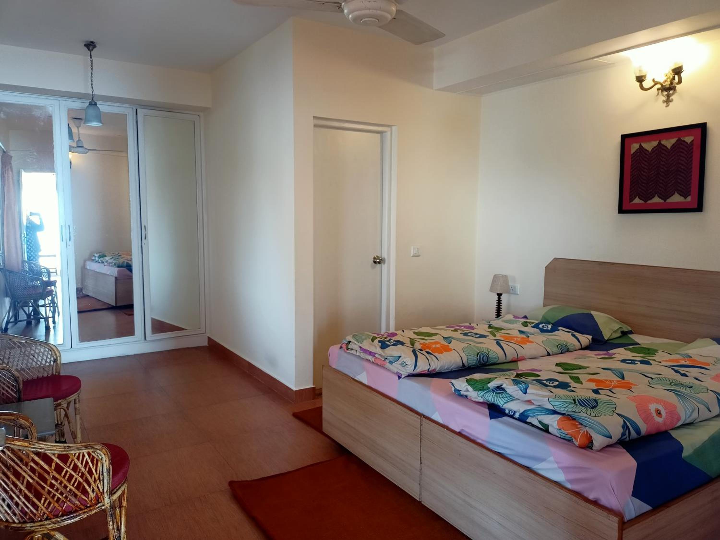 Apartment with Mountain View - Photo 10