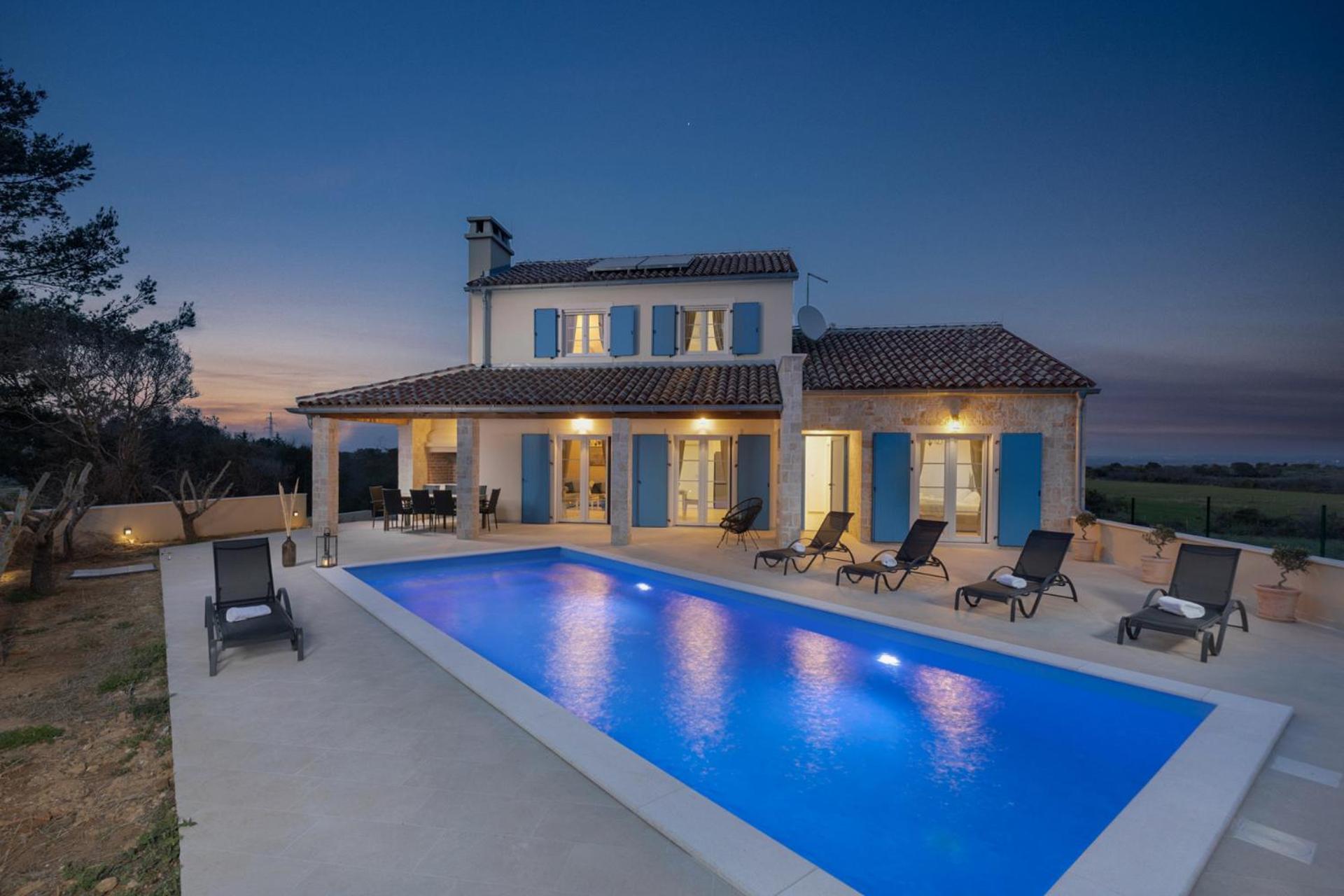 Villa With Private Pool photo 3