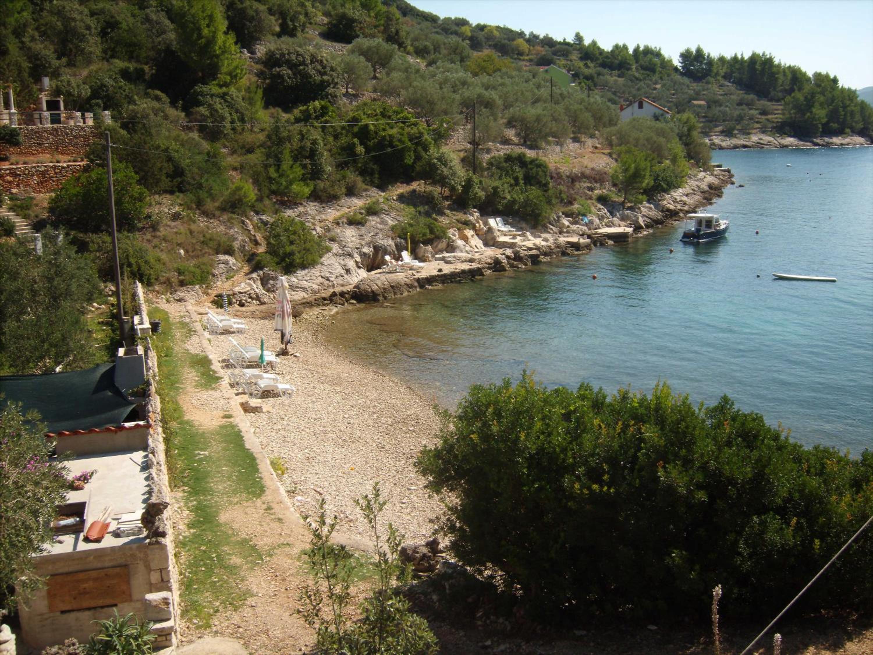 Two-Bedroom Apartment with Balcony and Sea View photo 3