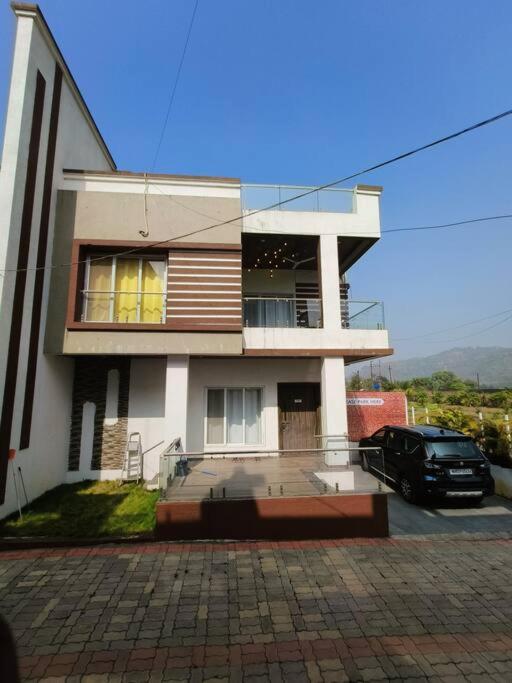 Three-Bedroom Villa photo 2