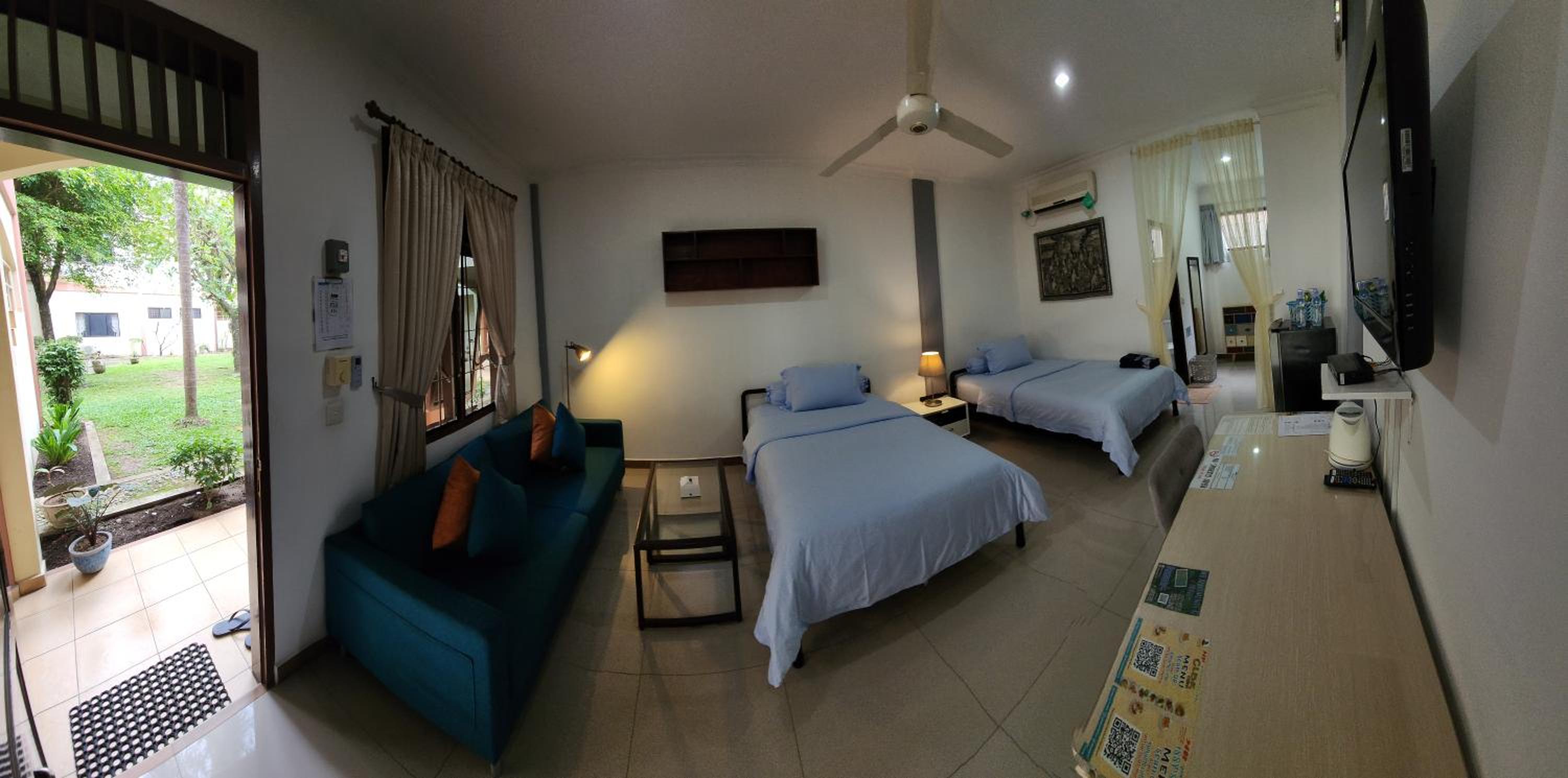Large Twin Room photo 3