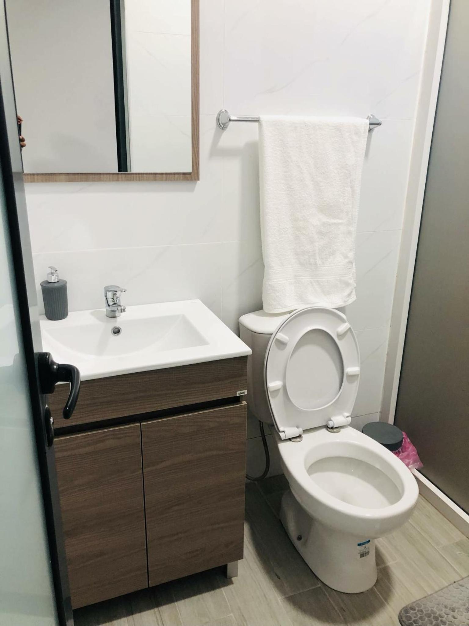 Quadruple Room - Disability Access photo 1
