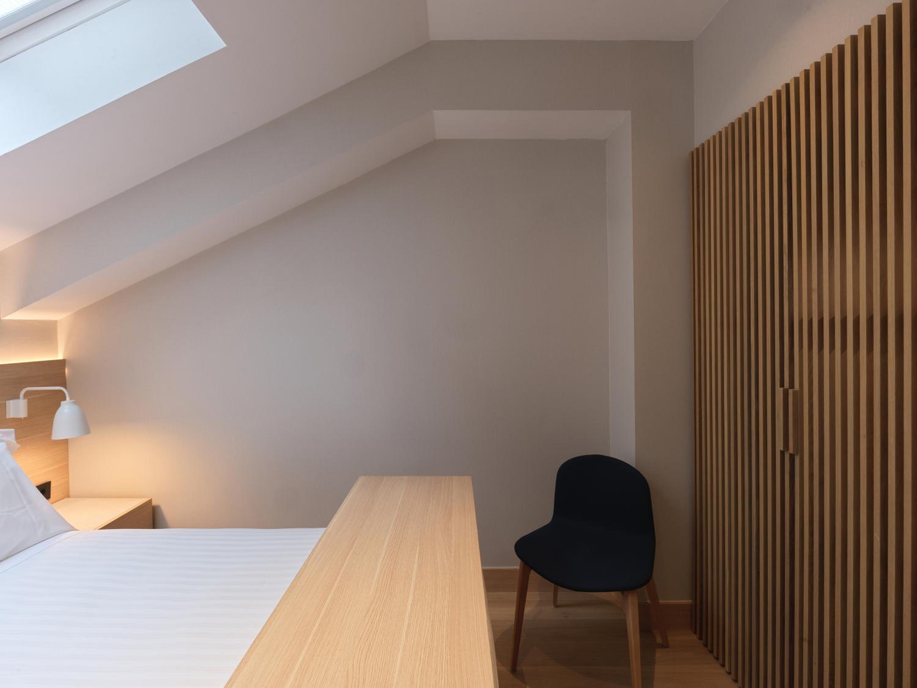 Budget Double Room - Photo 6