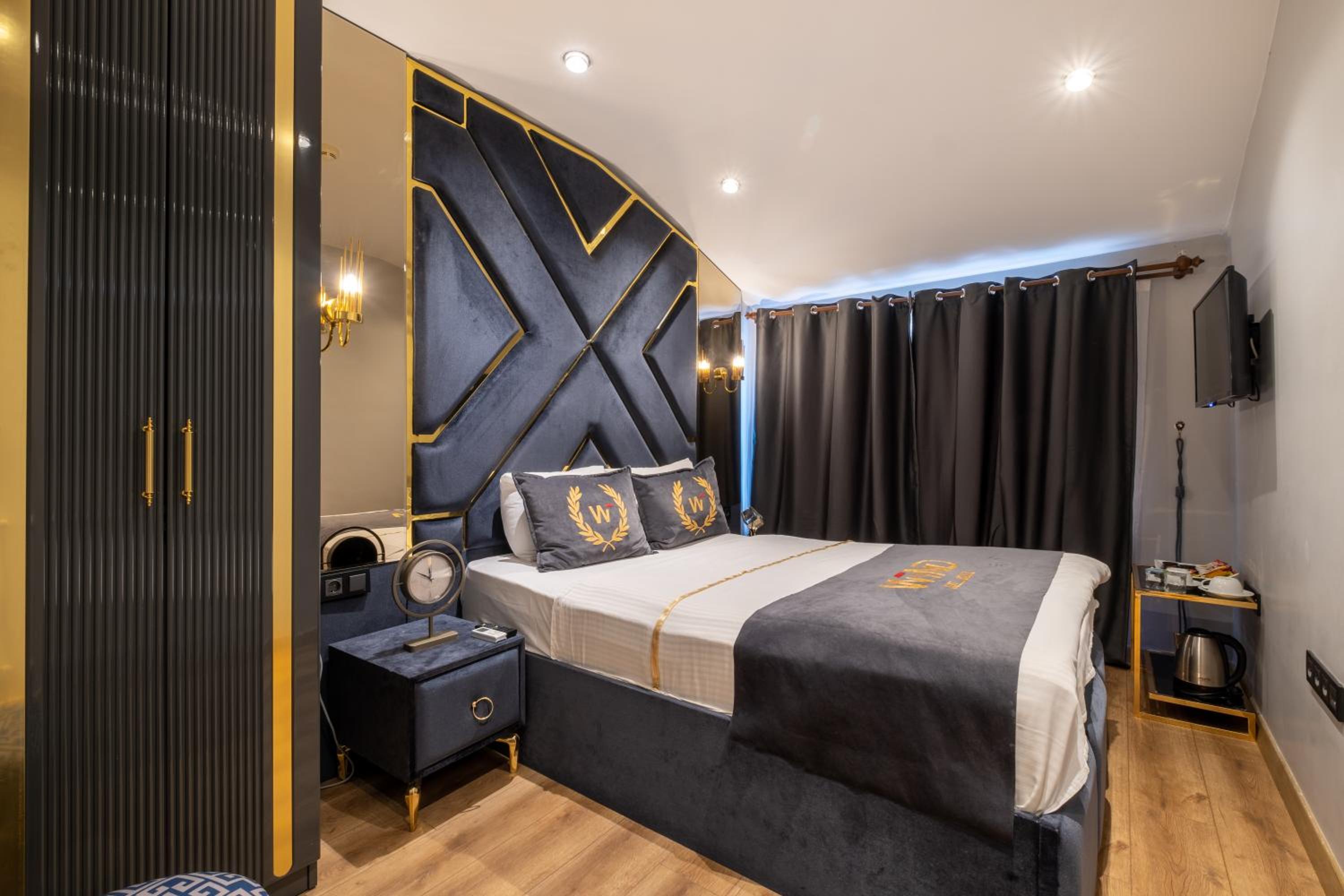Double Room With Balcony photo 3