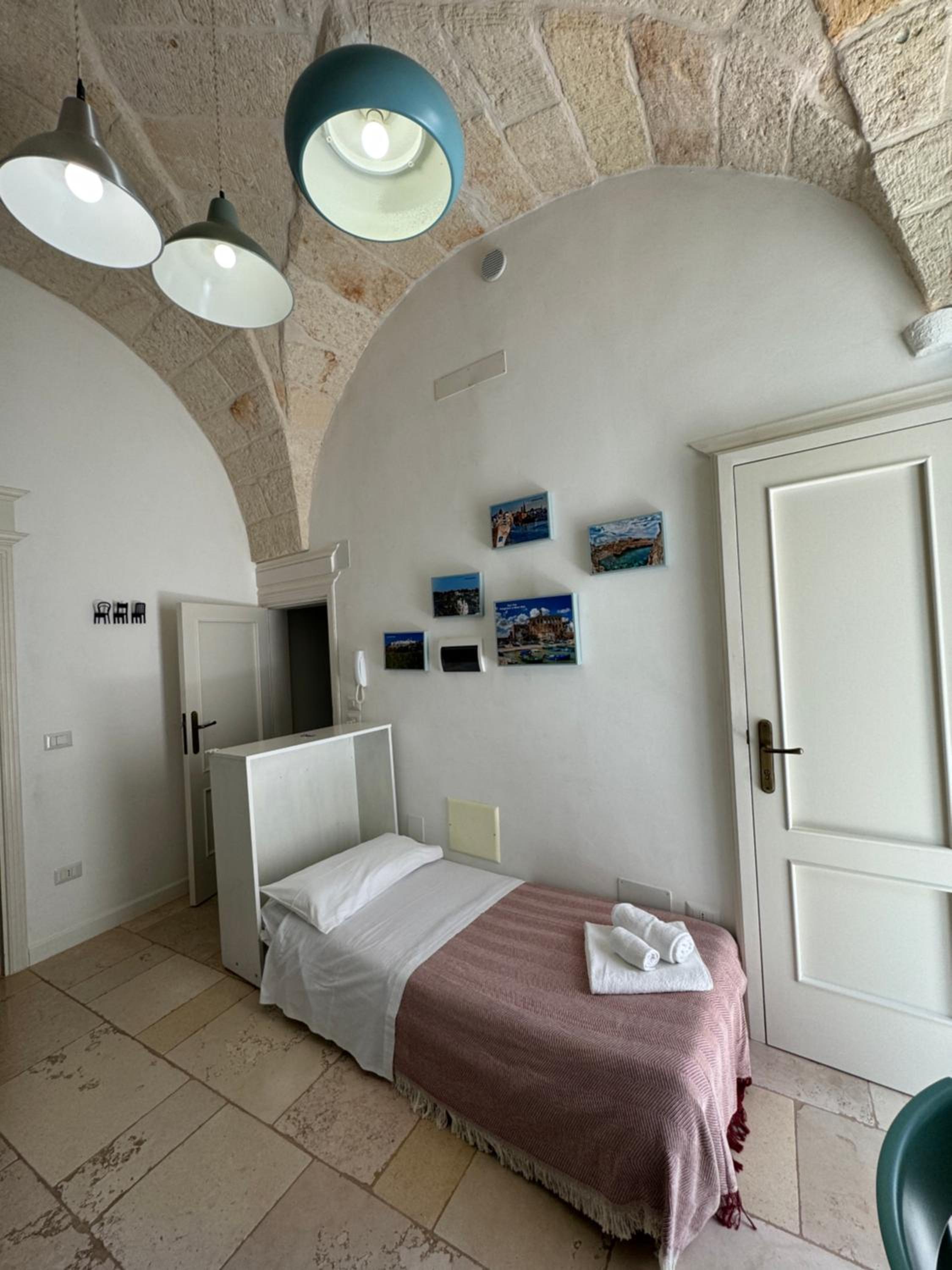 Deluxe Double Room with Balcony photo 1
