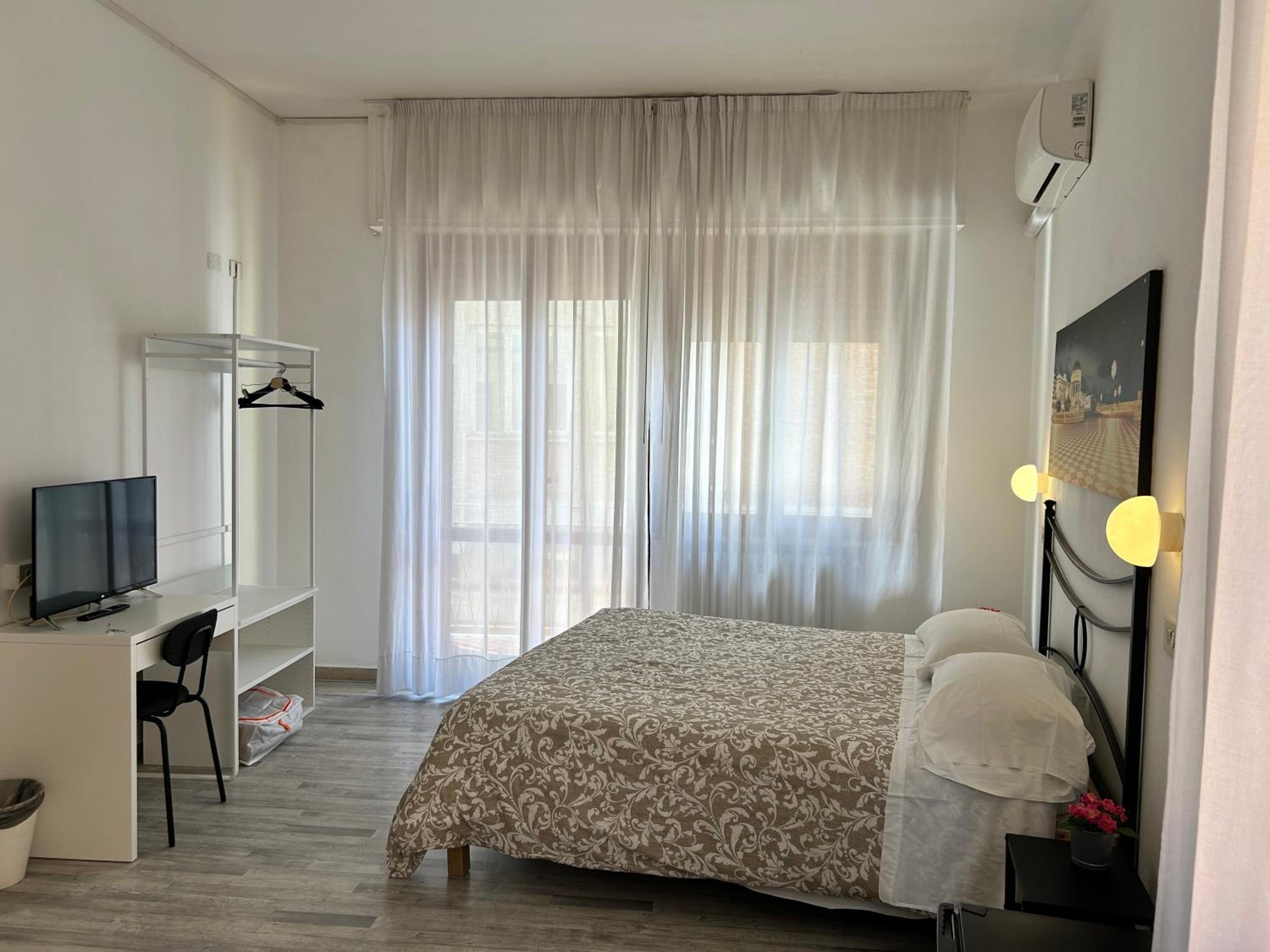 Triple Room - Photo 7