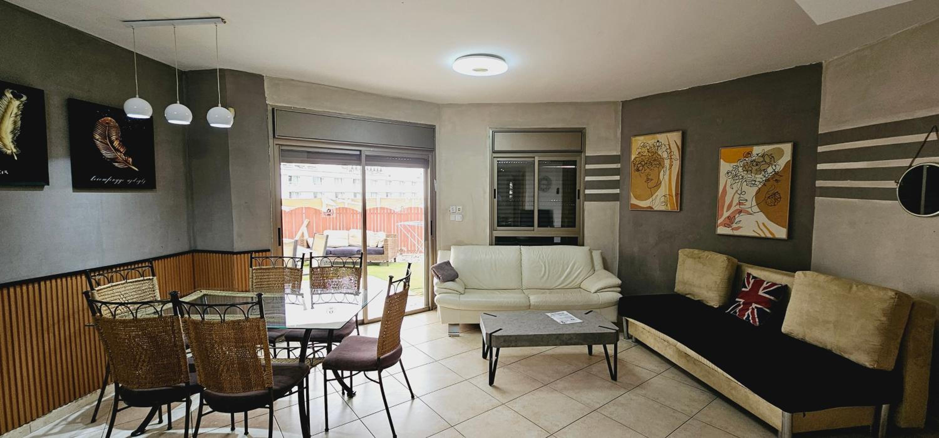 Two-Bedroom Apartment with Private Garden and Jacuzzi® - Shoham 34