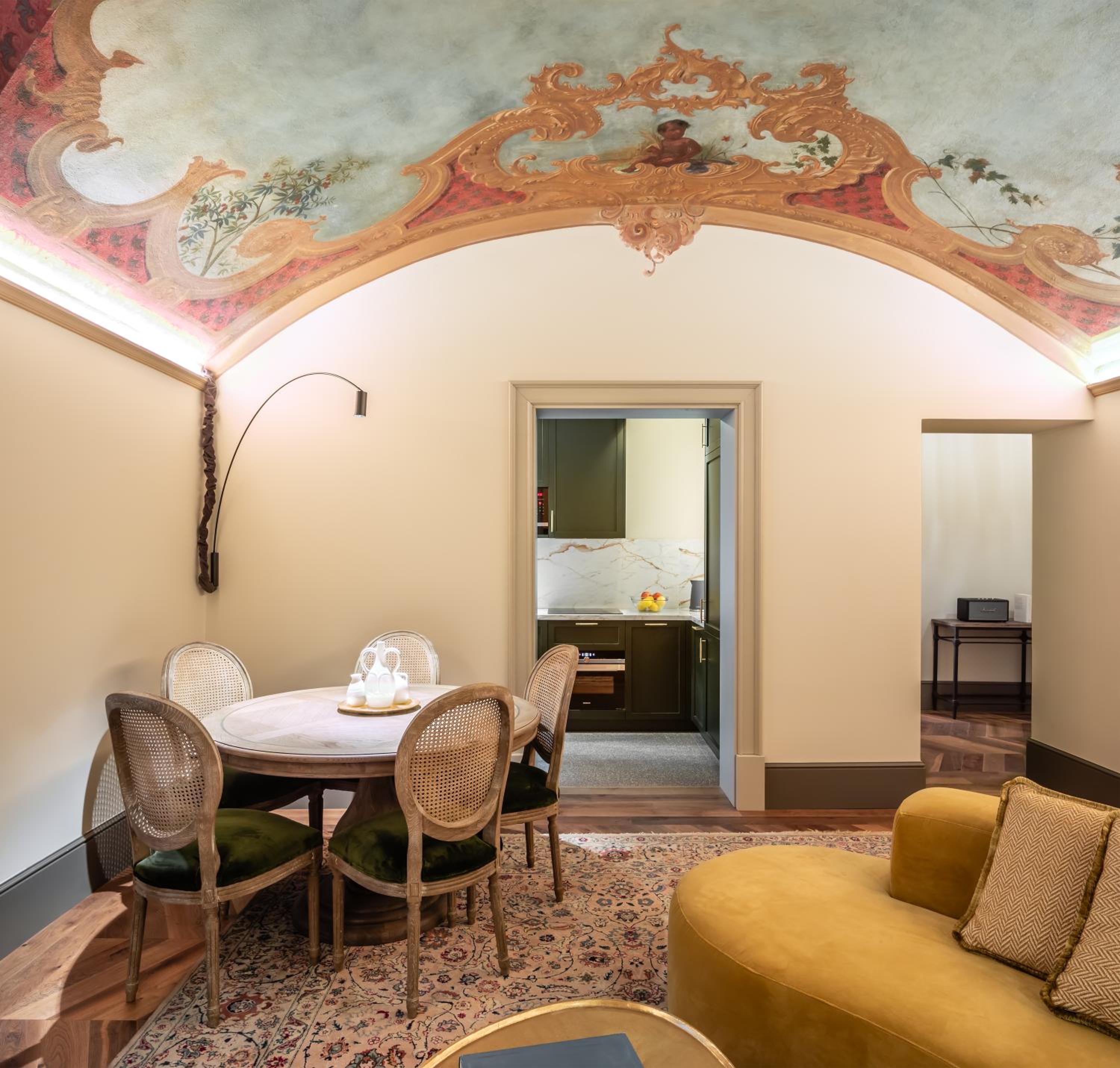 Three-Bedroom Premium Apartment with Balcony photo 2