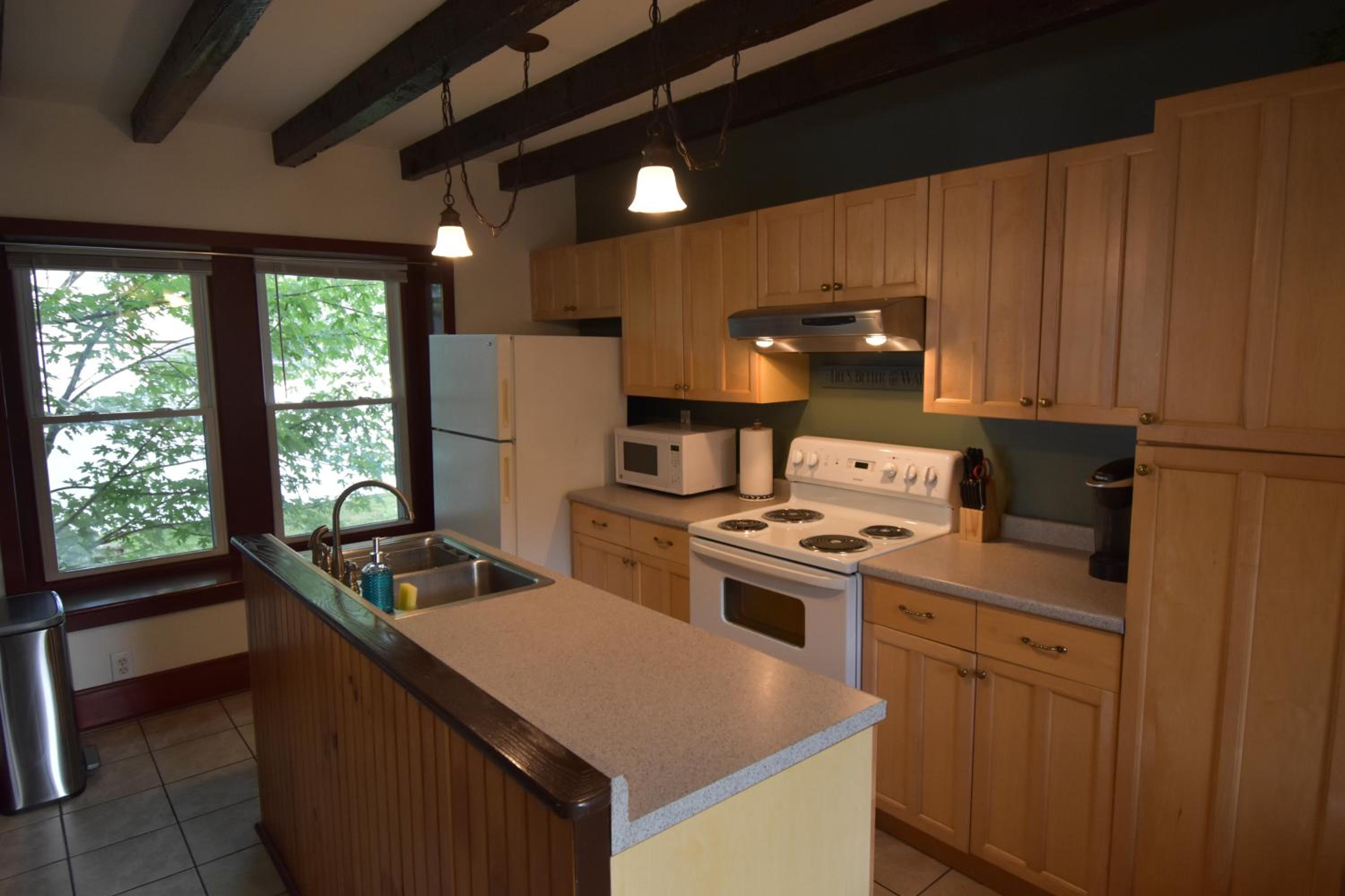 Three-Bedroom House photo 3