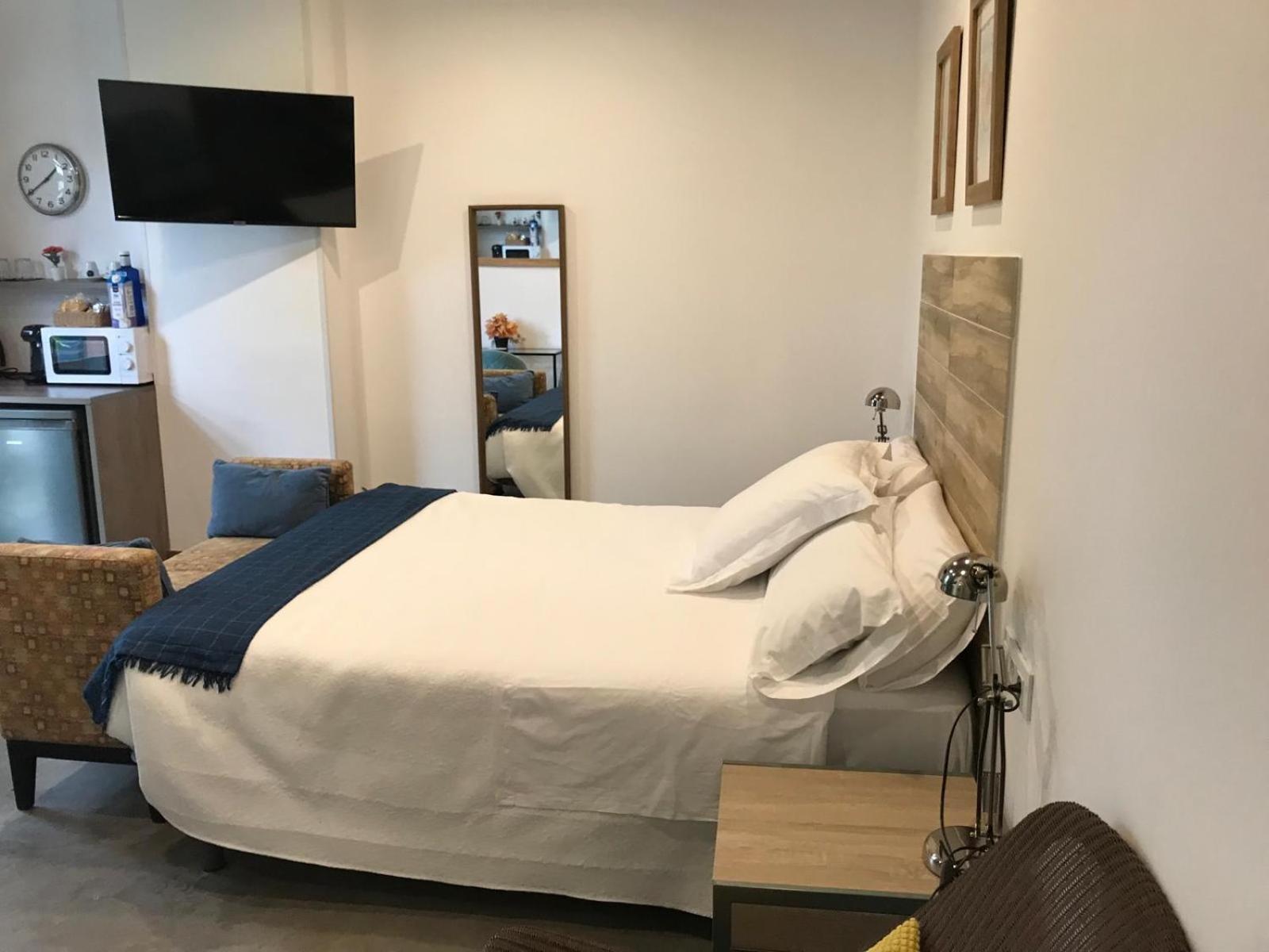 Double Room - Photo 14
