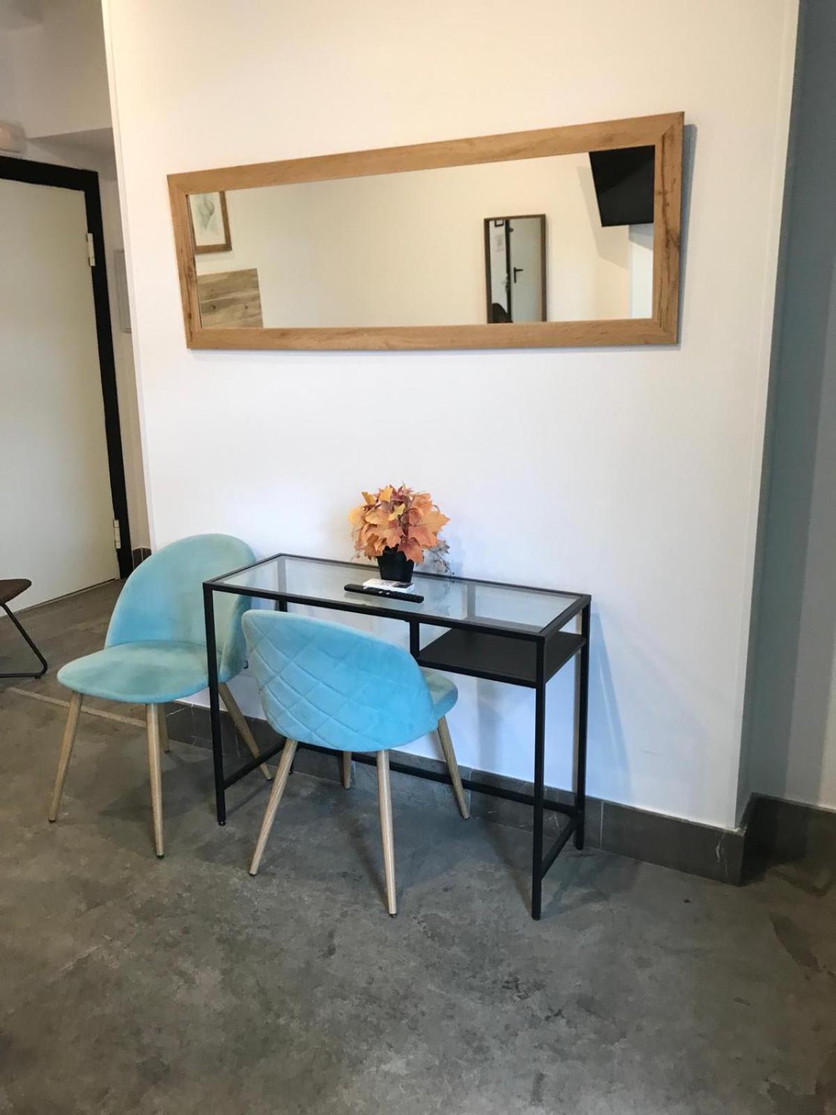 Double Room - Photo 13