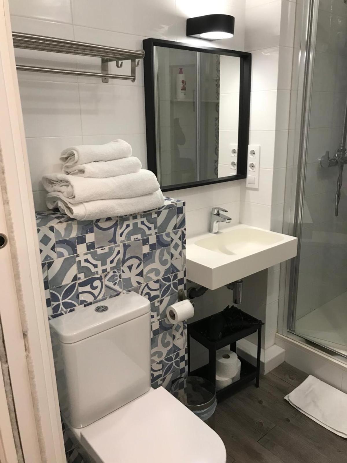Double Room - Photo 6