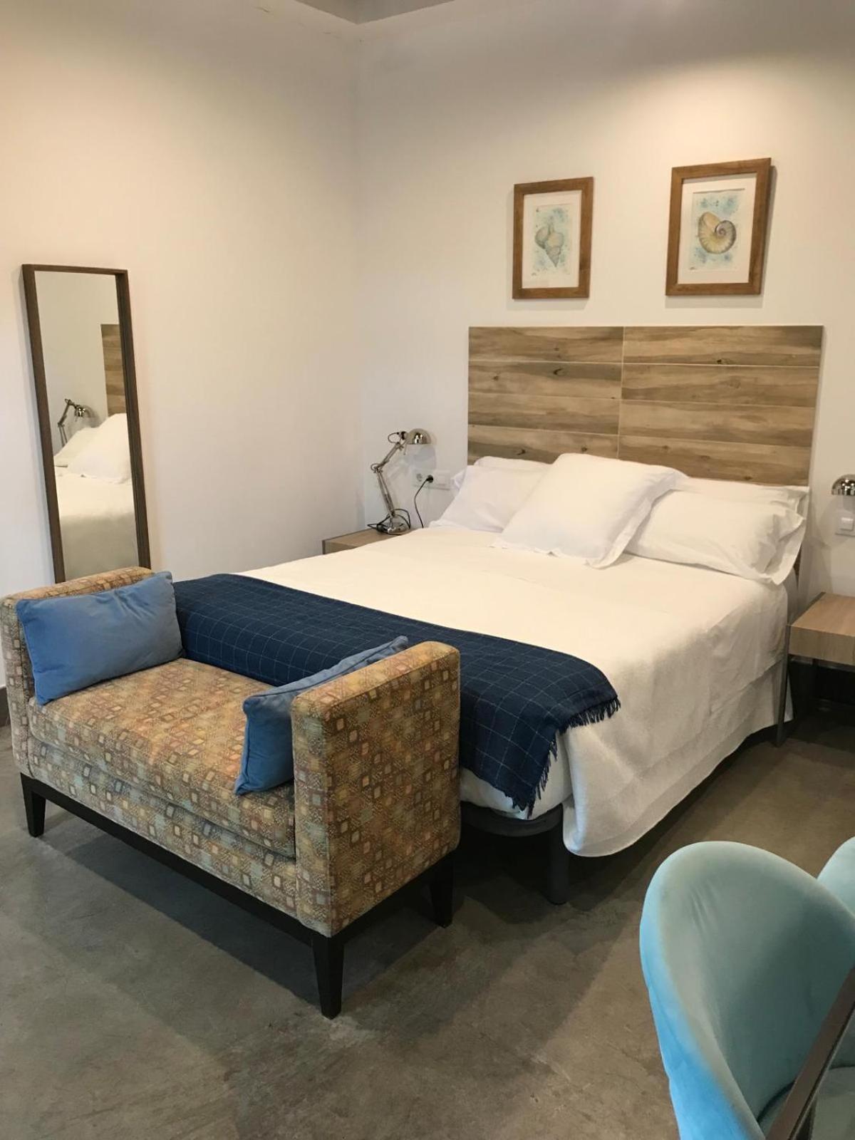 Double Room - Photo 1