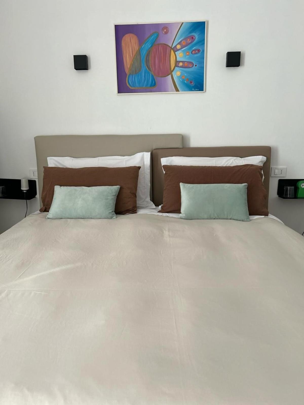 Superior King Room - Photo 46