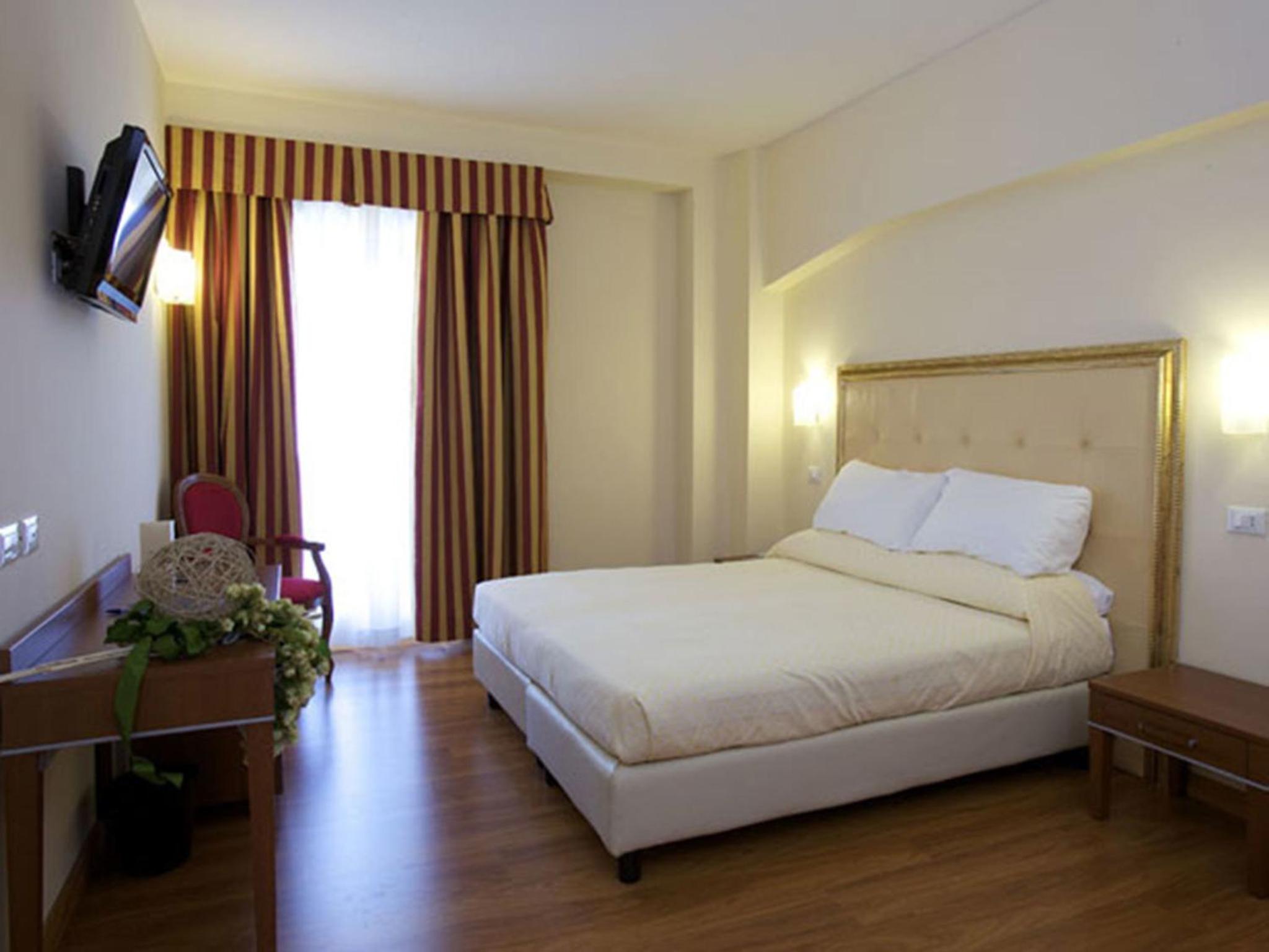 Standard Double or Twin Room with Valley View - Photo 1