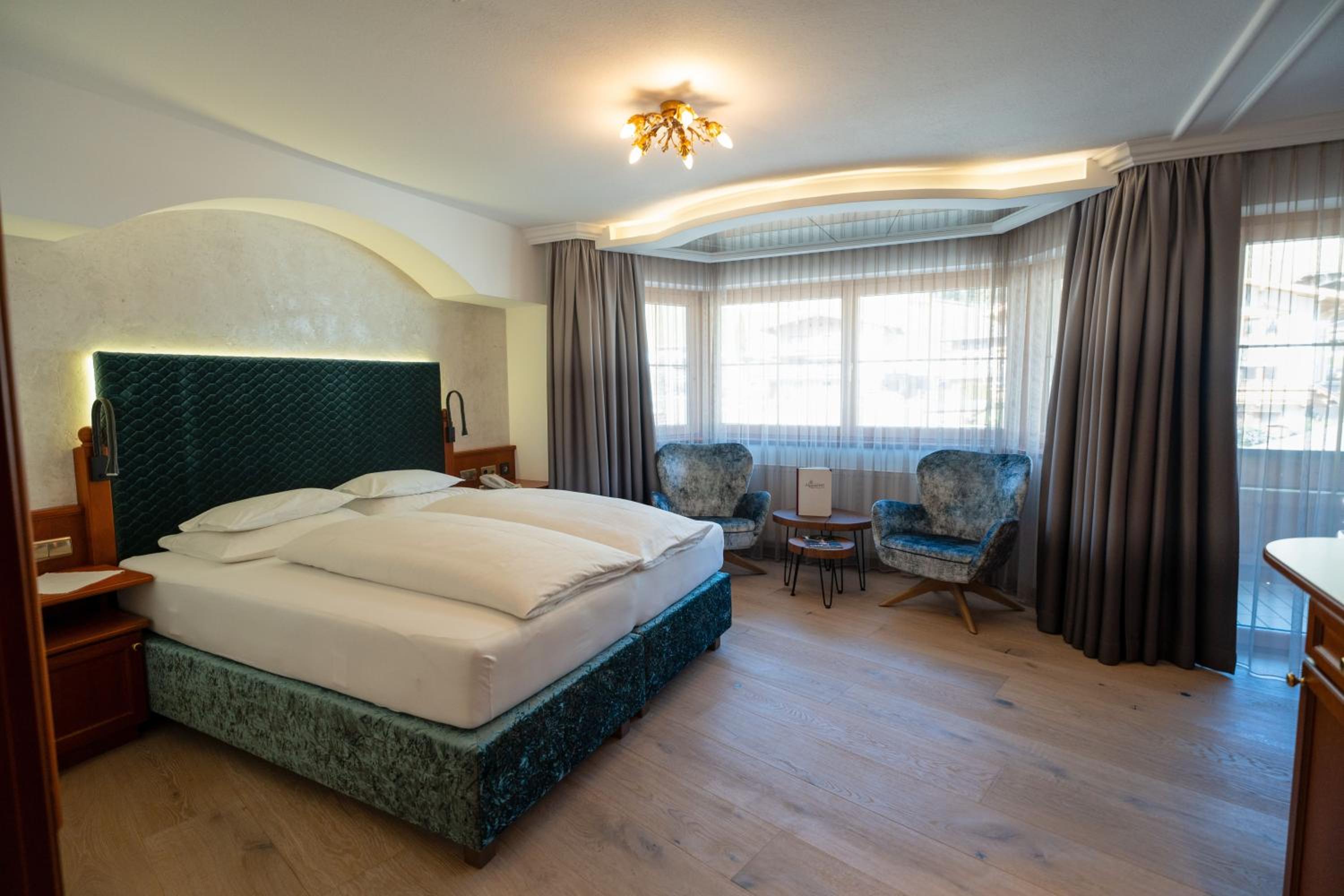Deluxe Double Room with Shower photo 3