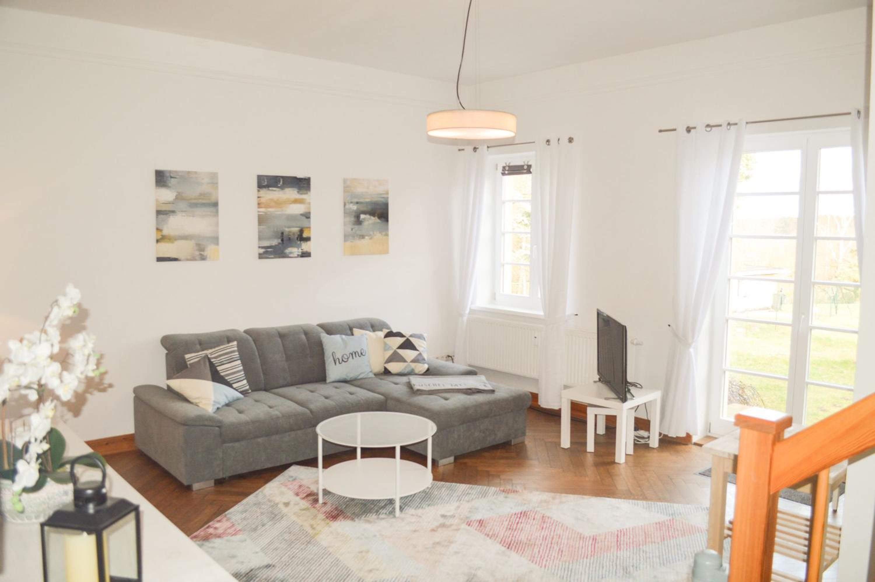 Three-Bedroom Apartment photo 1
