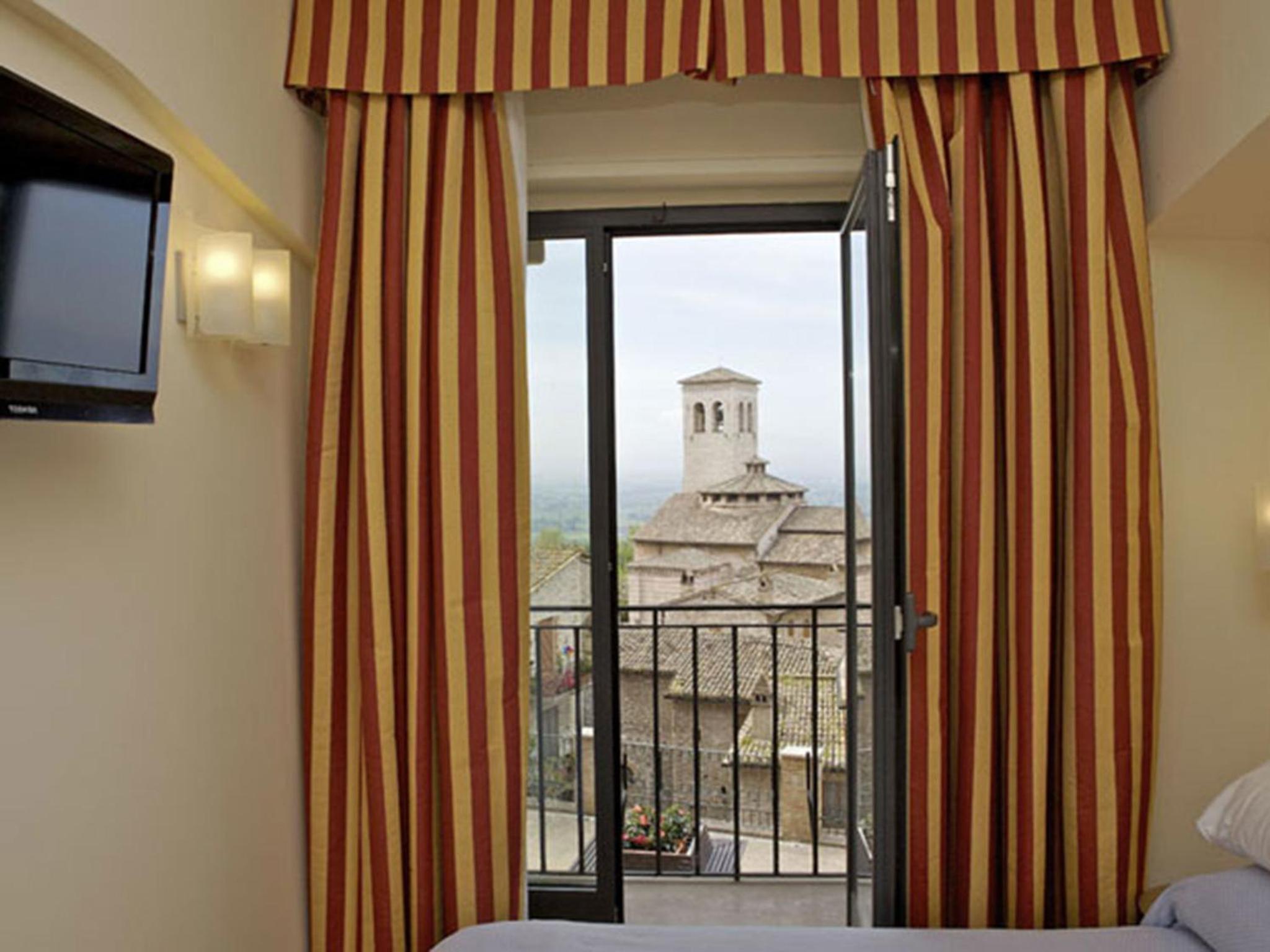 Standard Double or Twin Room with Valley View - Photo 2
