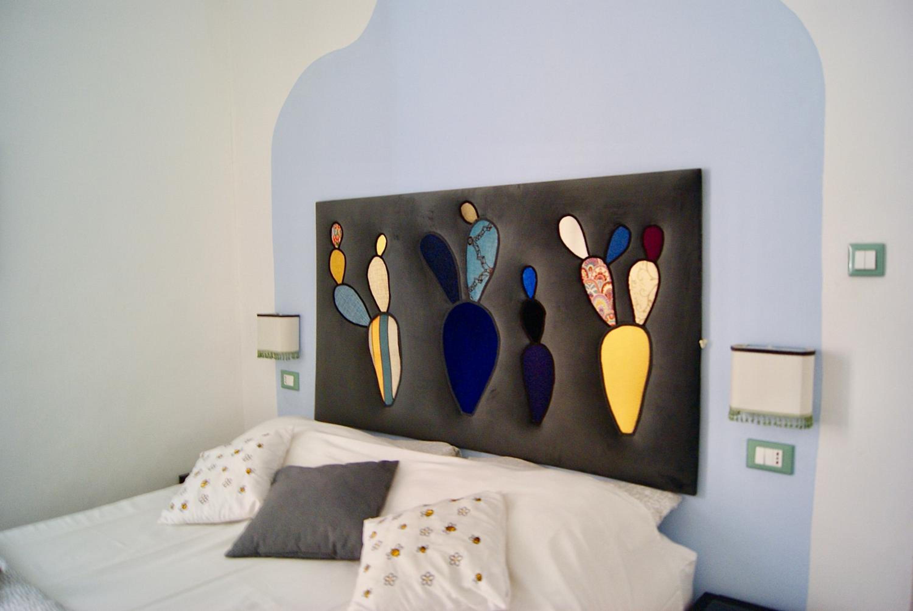 Large Double Room - Photo 9