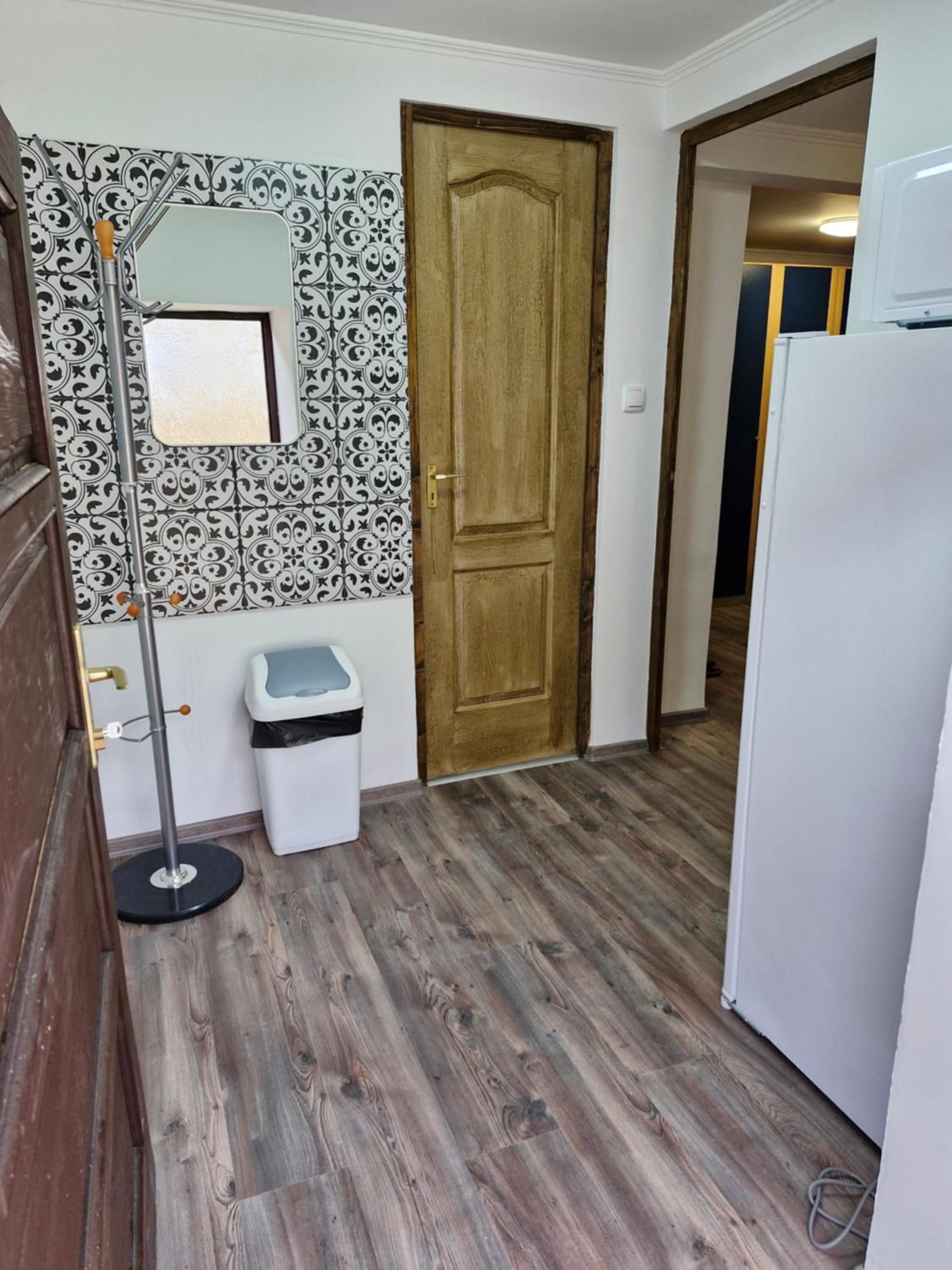One-Bedroom Apartment - Photo 13