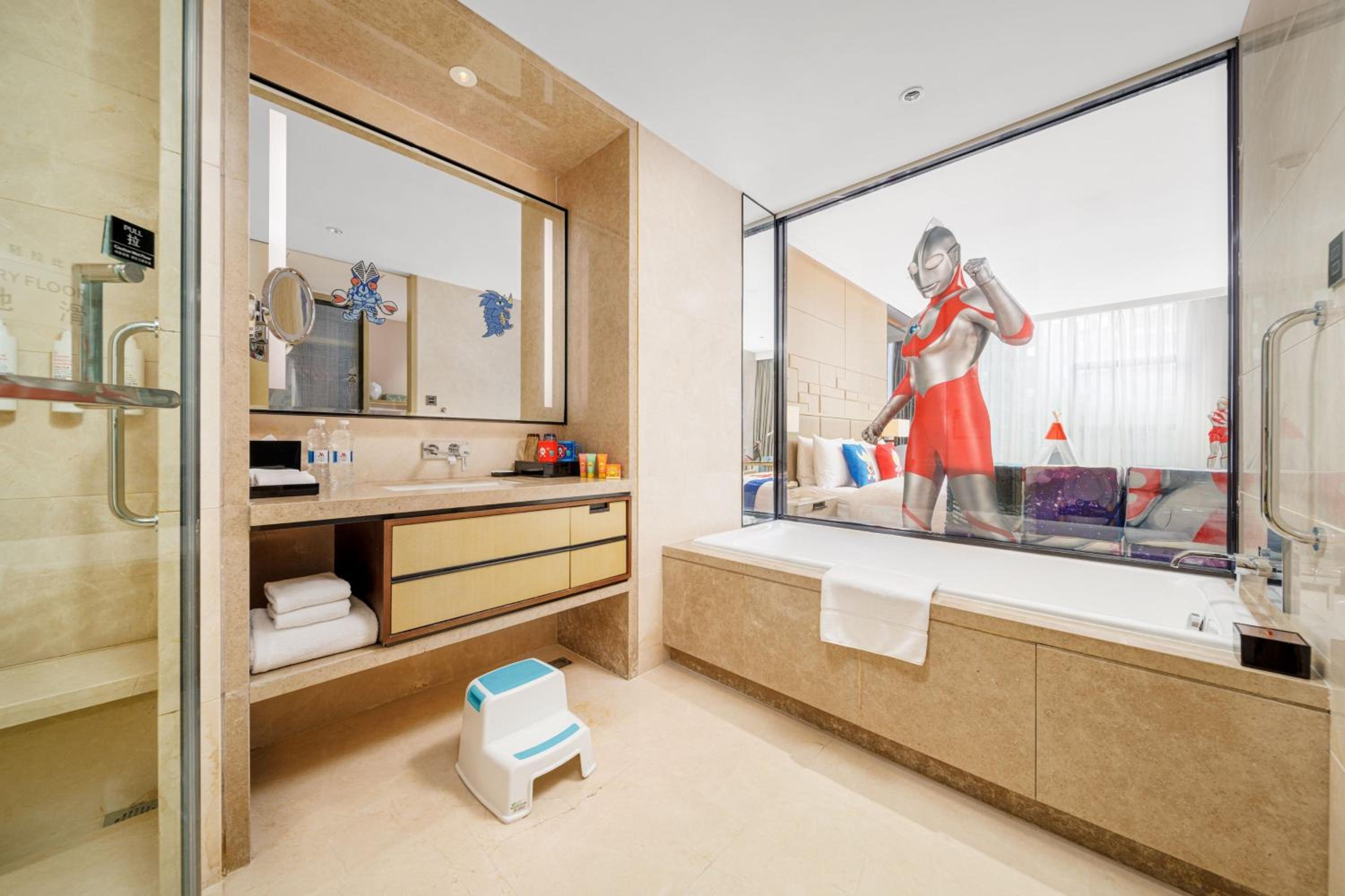 Family Room with King Bed and Twin Towers View