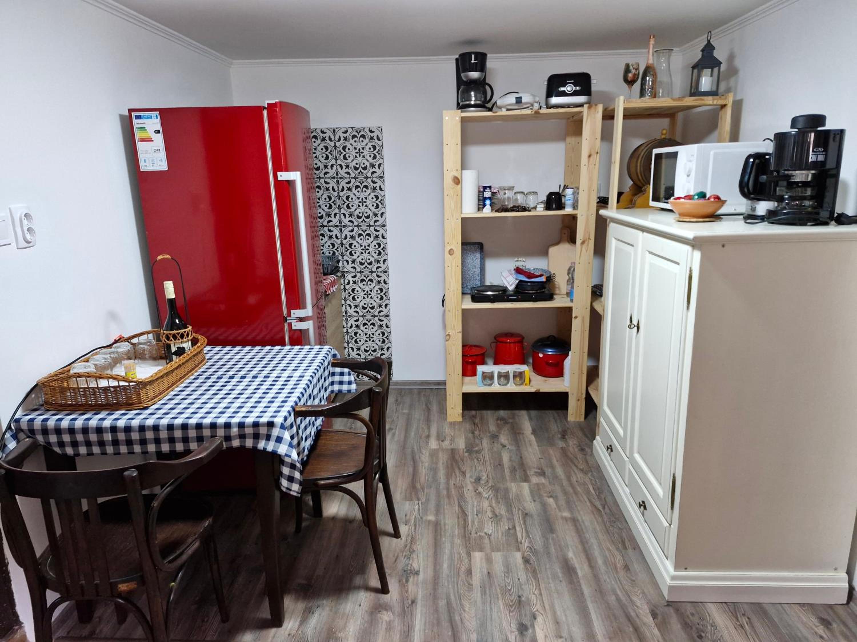 Two-Bedroom Apartment - Photo 8