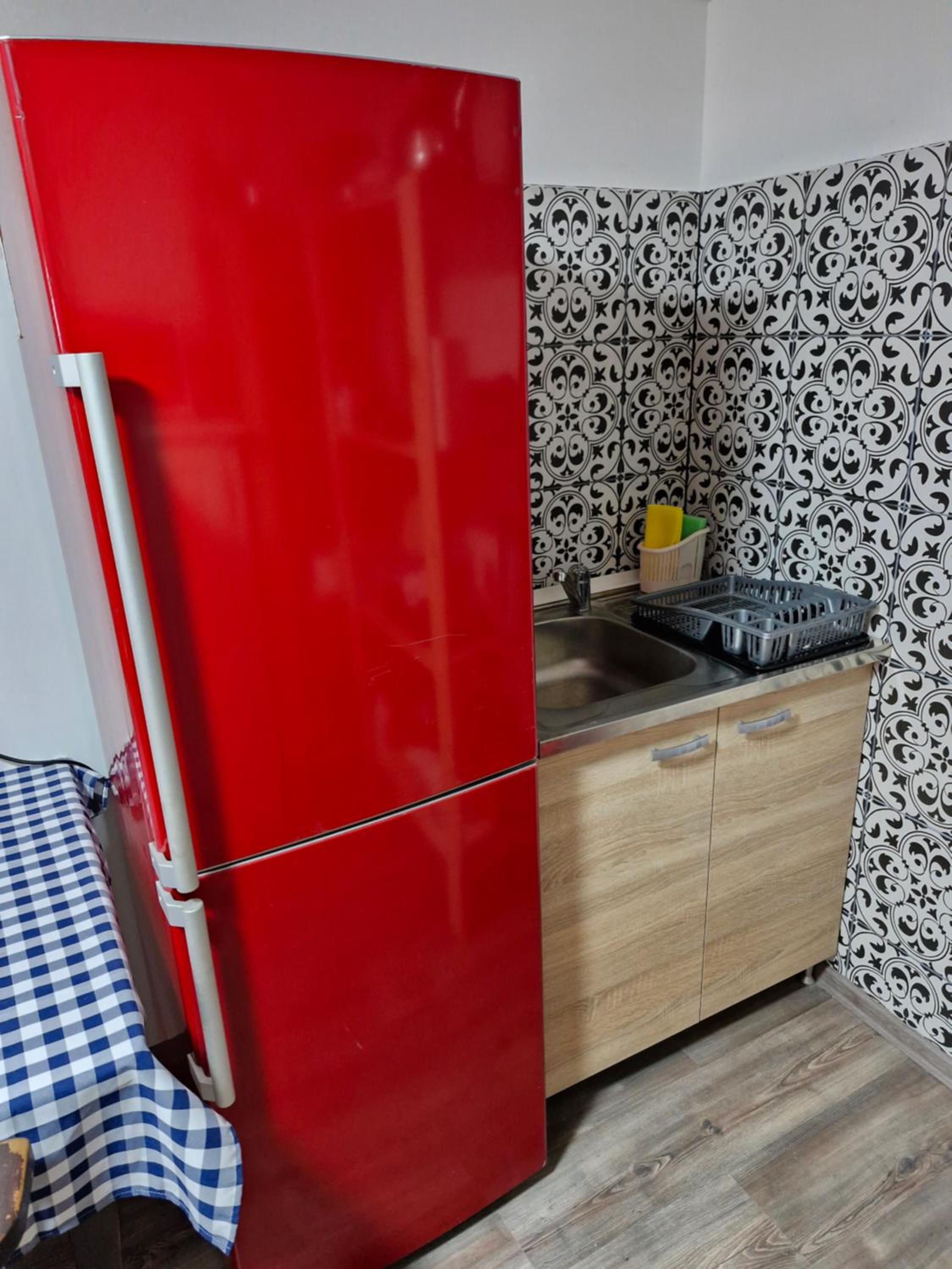 Two-Bedroom Apartment - Photo 9