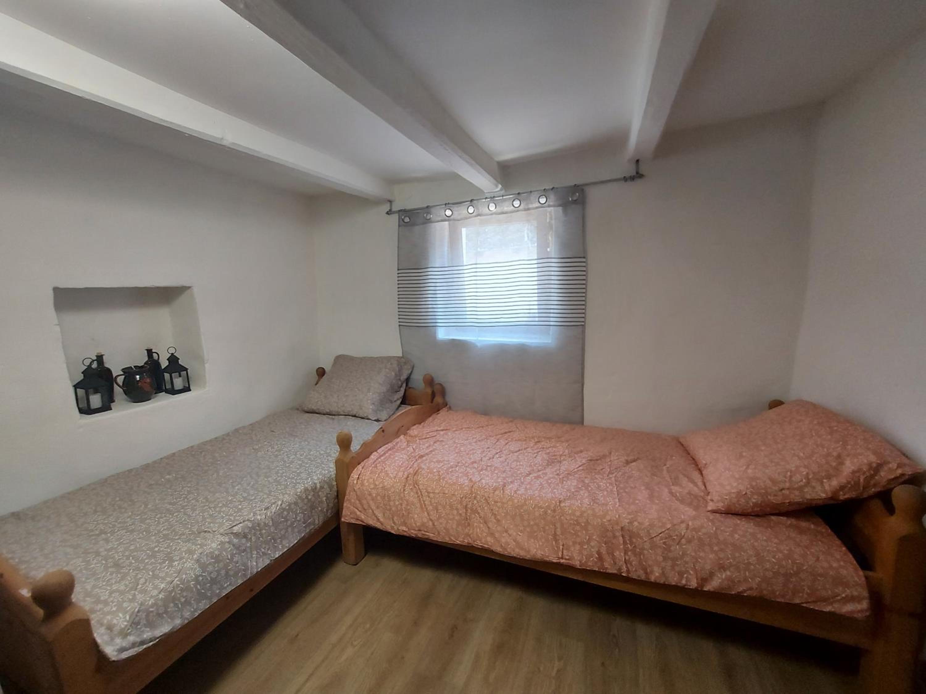 Two-Bedroom Apartment - Photo 6