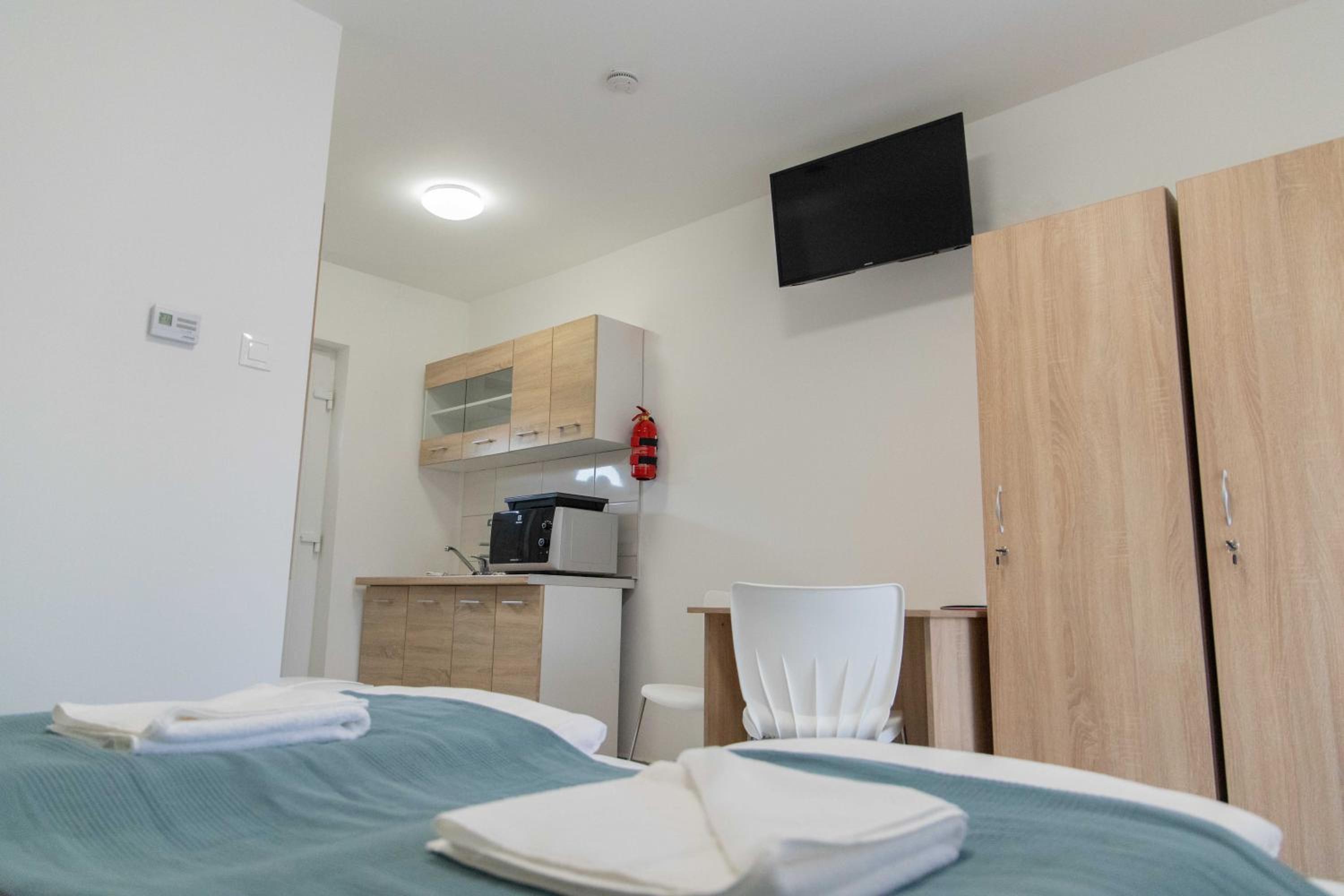 Studio Apartment photo 3