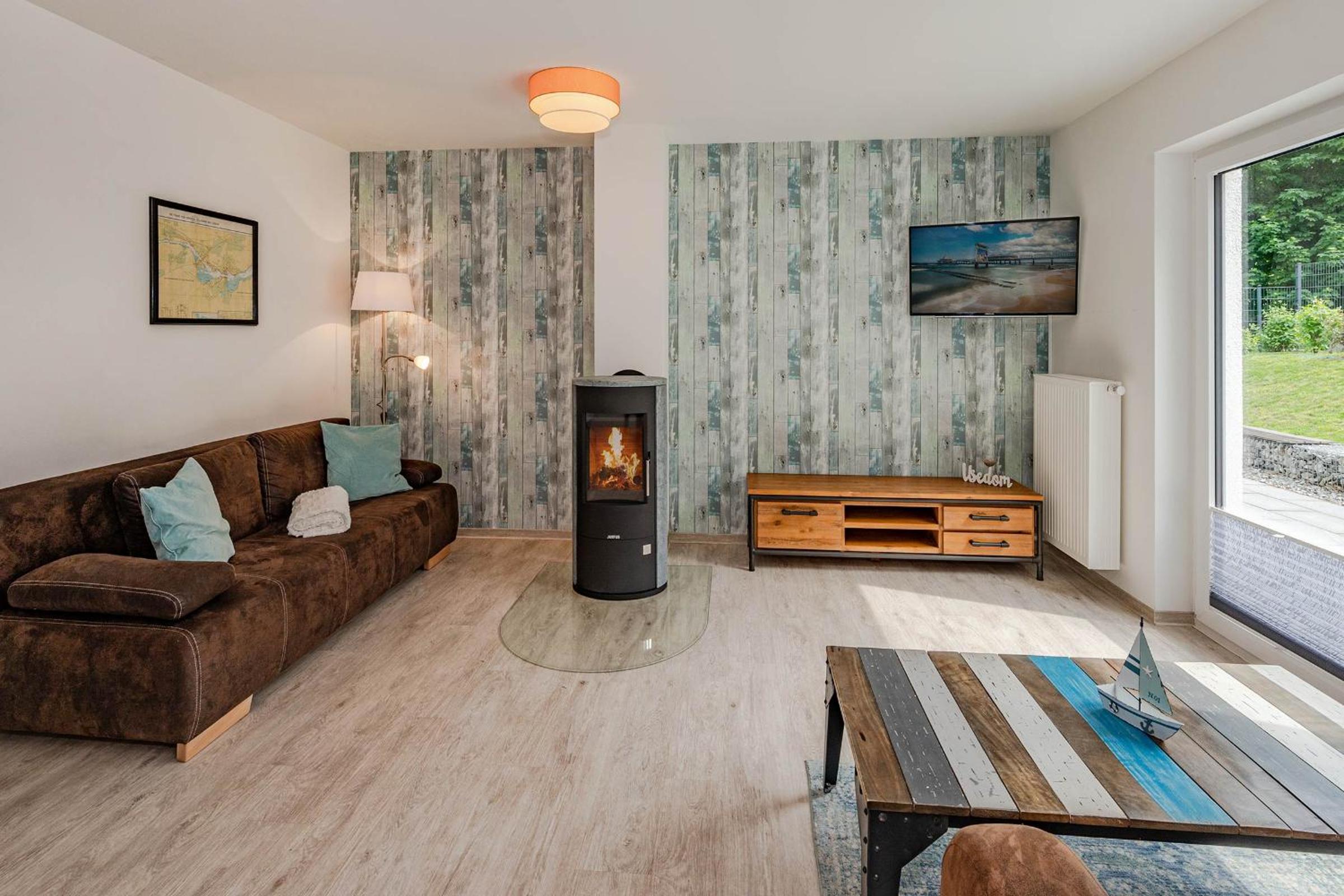 Apartment with Terrace photo 1