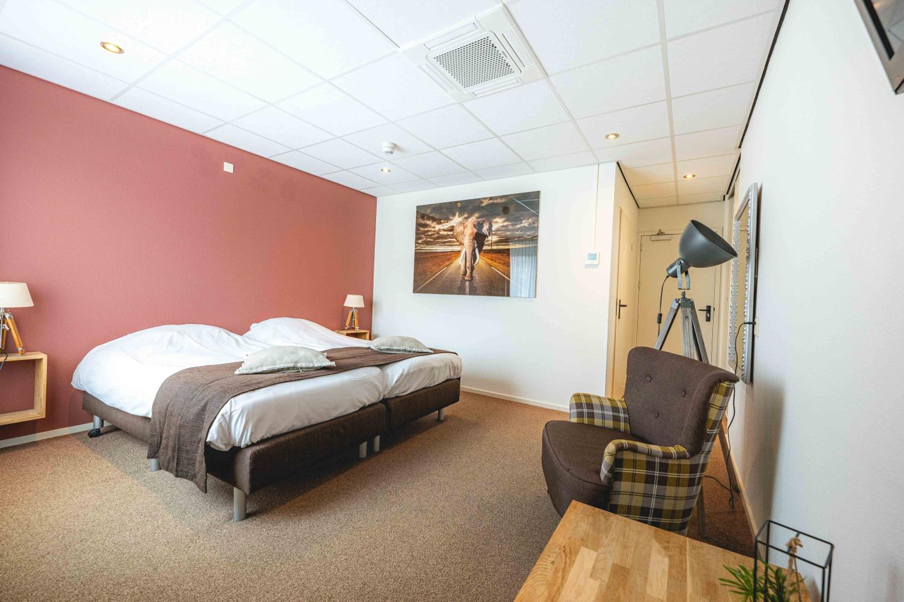 Deluxe Double Room - Photo 1