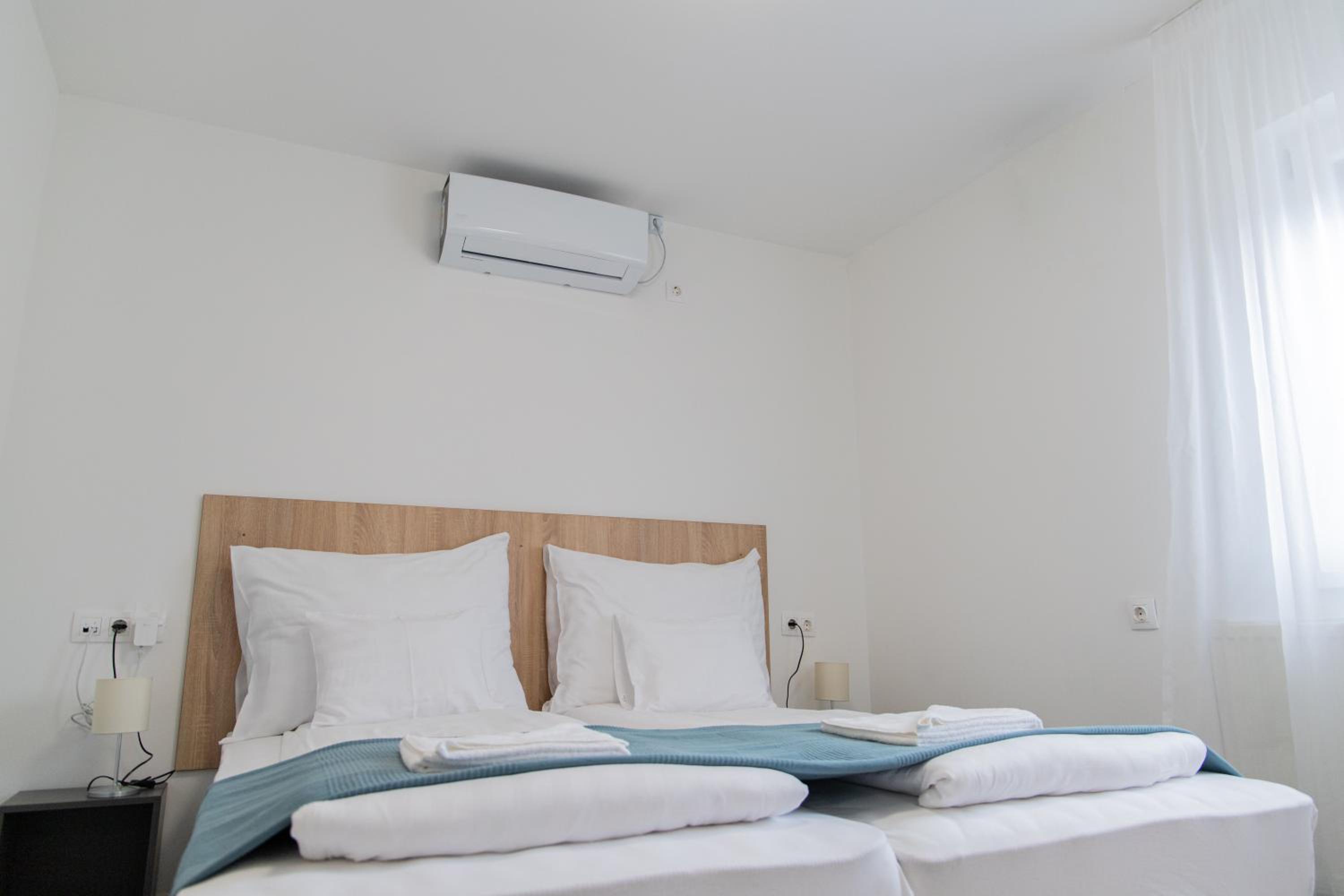 Studio Apartment photo 2