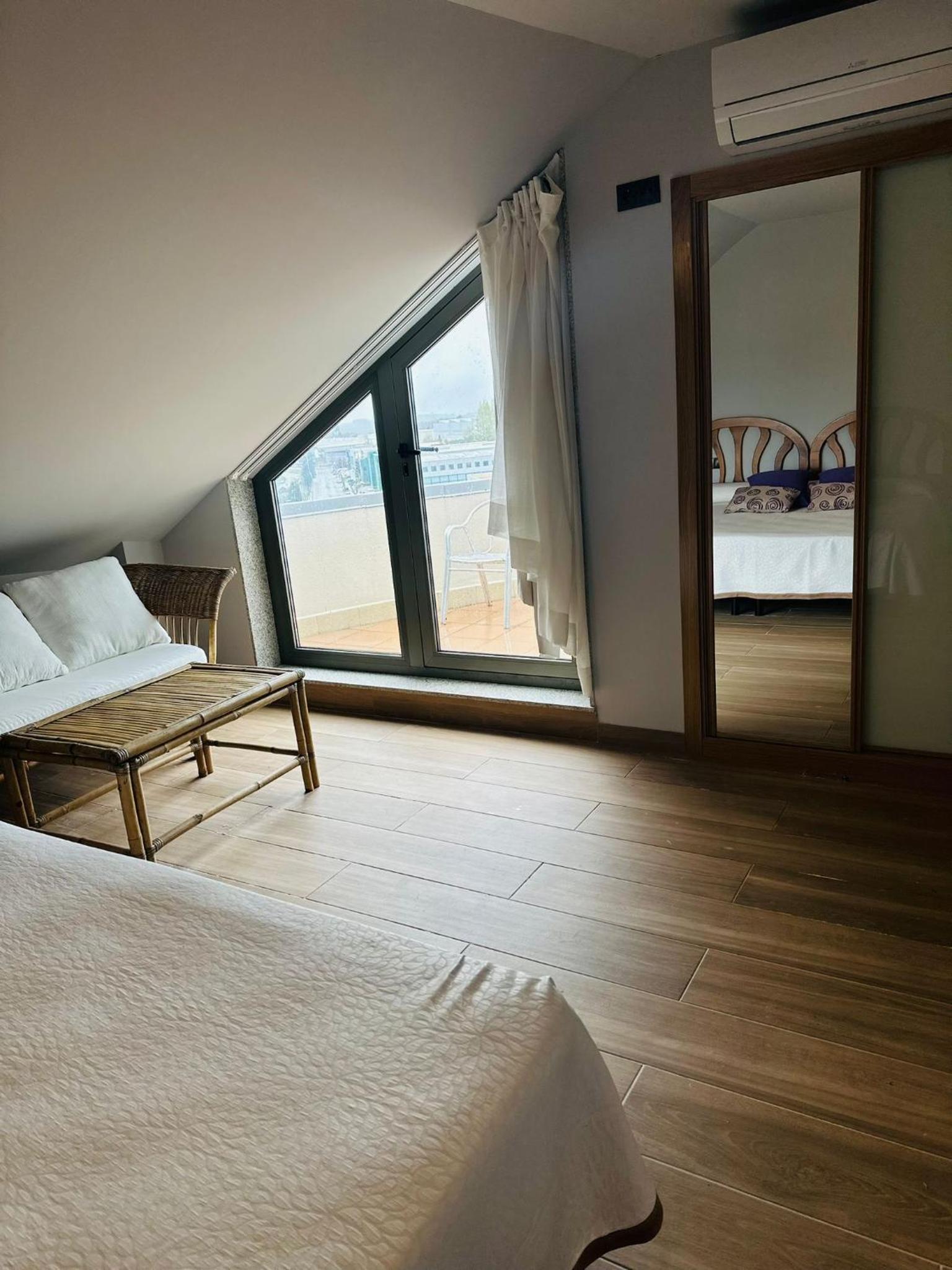 Apartment with Terrace photo 3