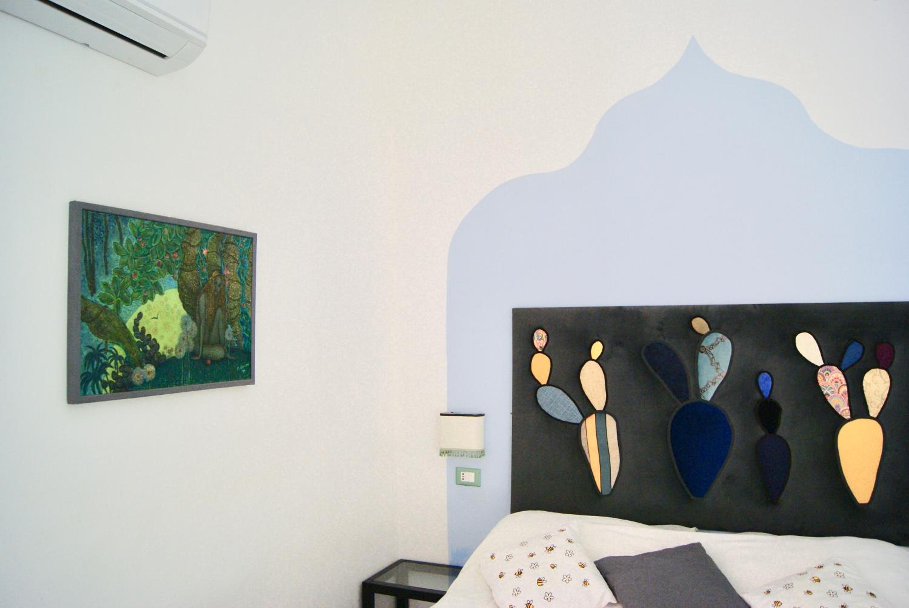 Large Double Room - Photo 2