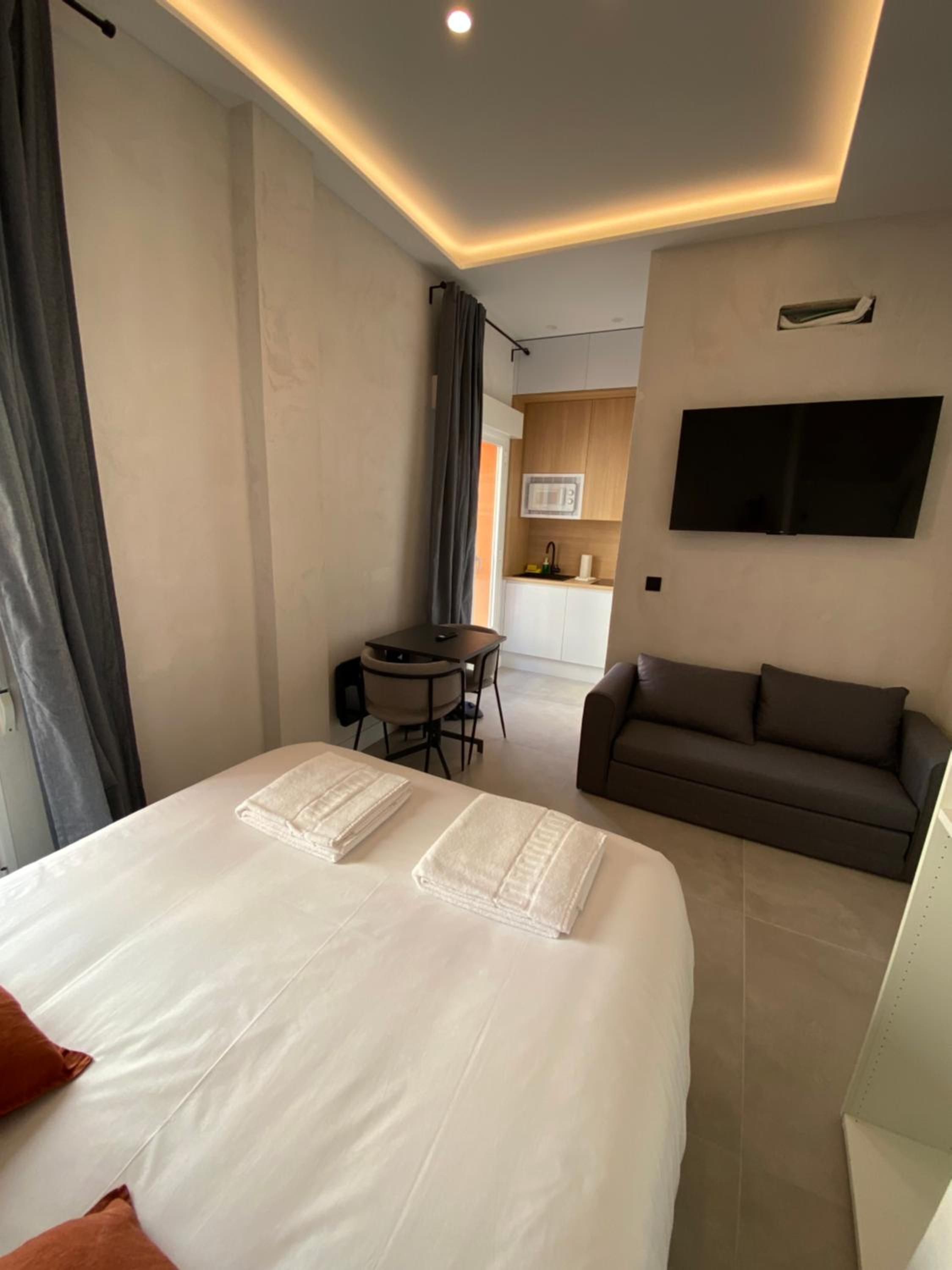 Estudio con sofá cama