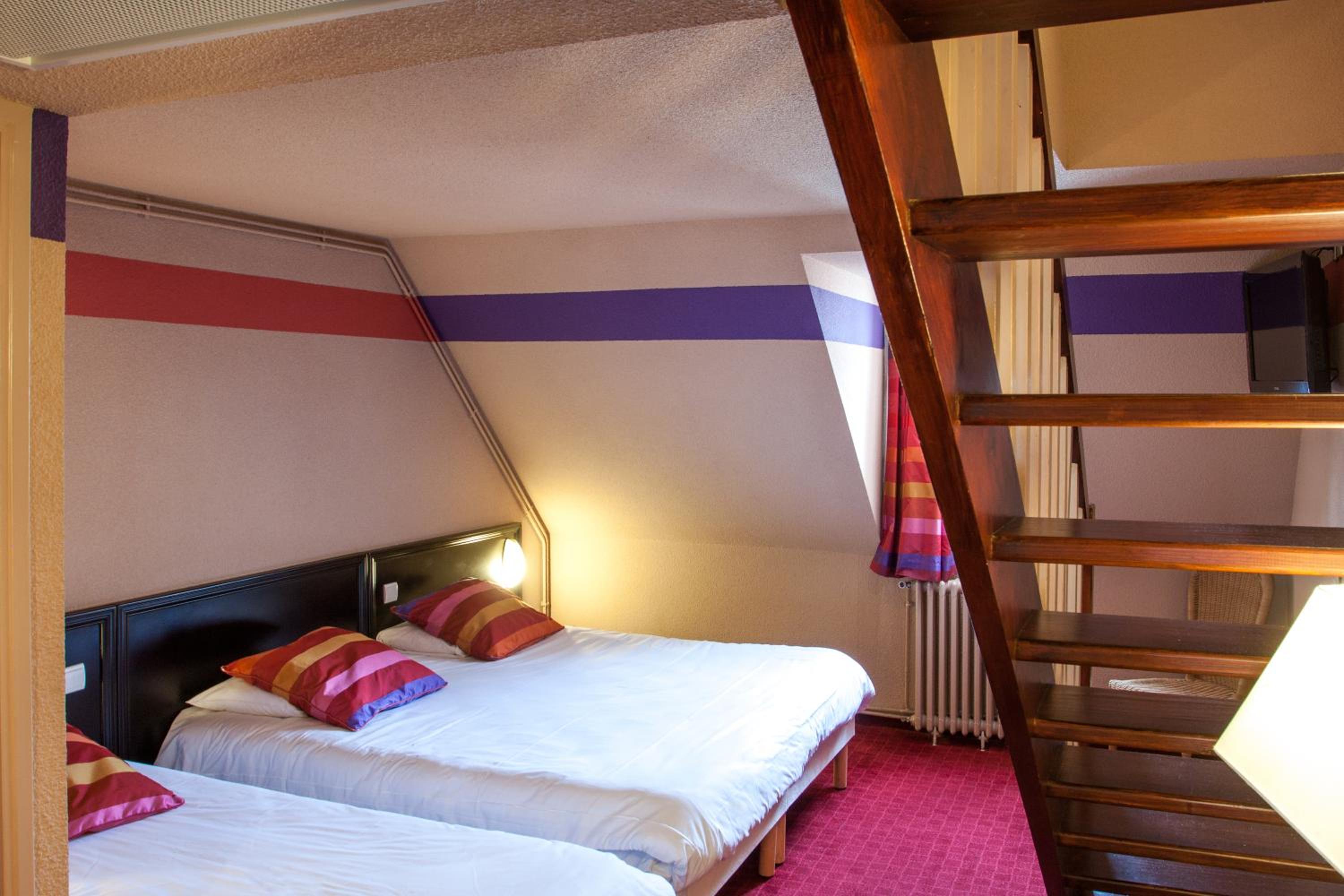 Quadruple Room - Photo 5