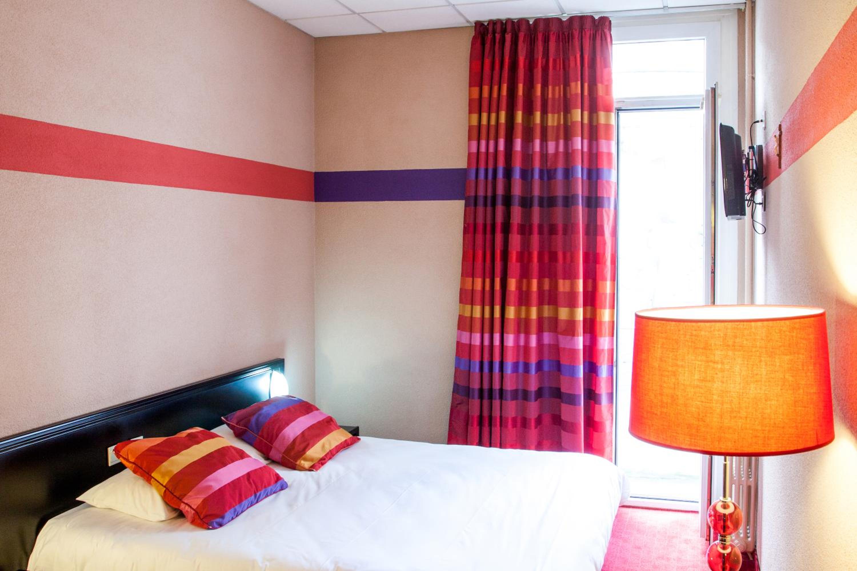 Double or Twin Room - Photo 13