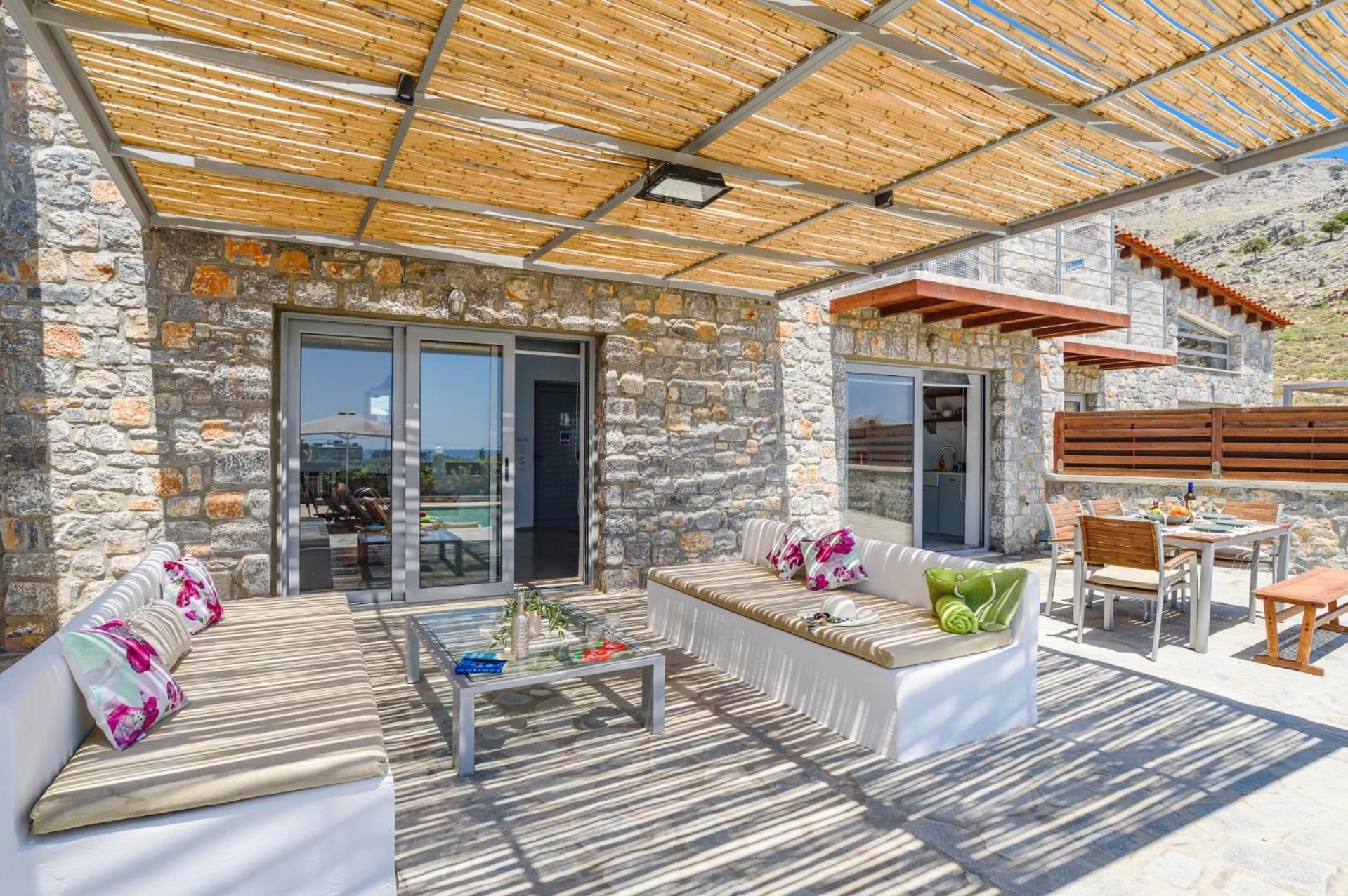 Villa photo 3
