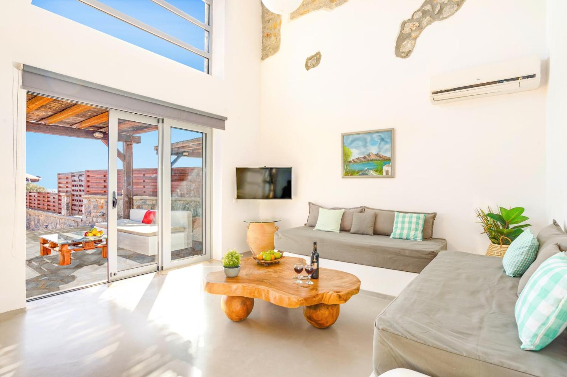 Villa photo 1