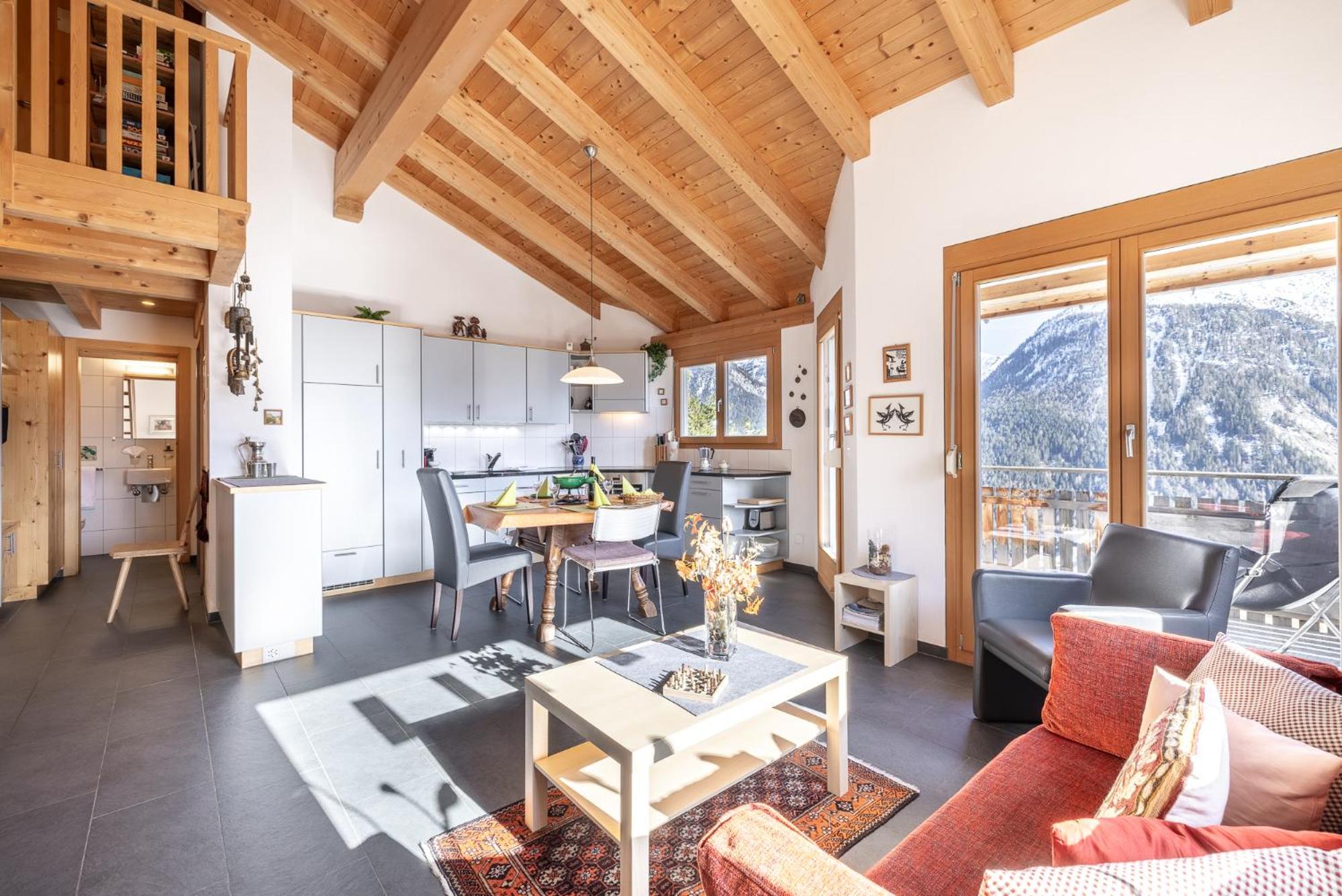 Apartment with Mountain View photo 1