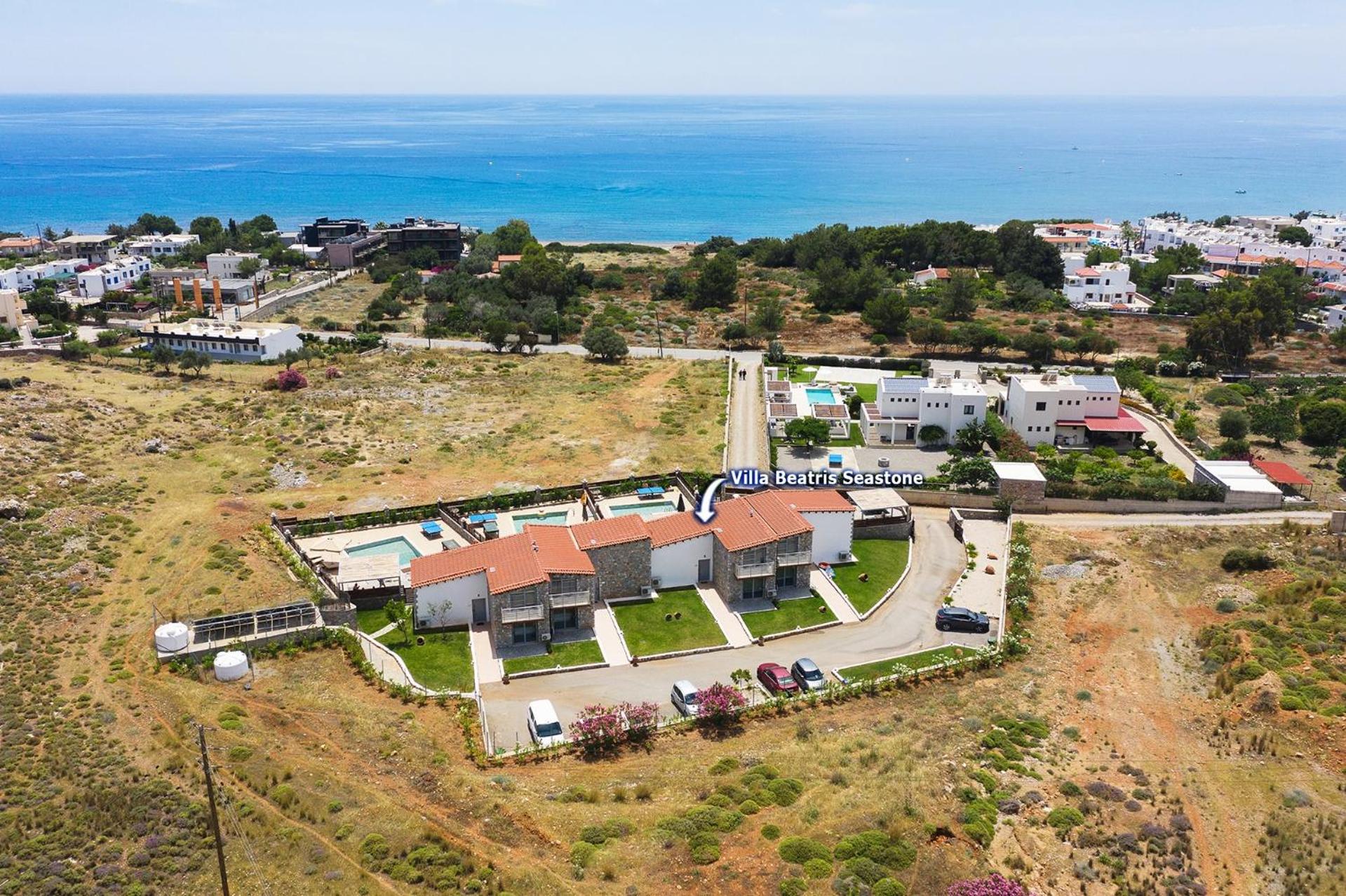 Villa photo 3