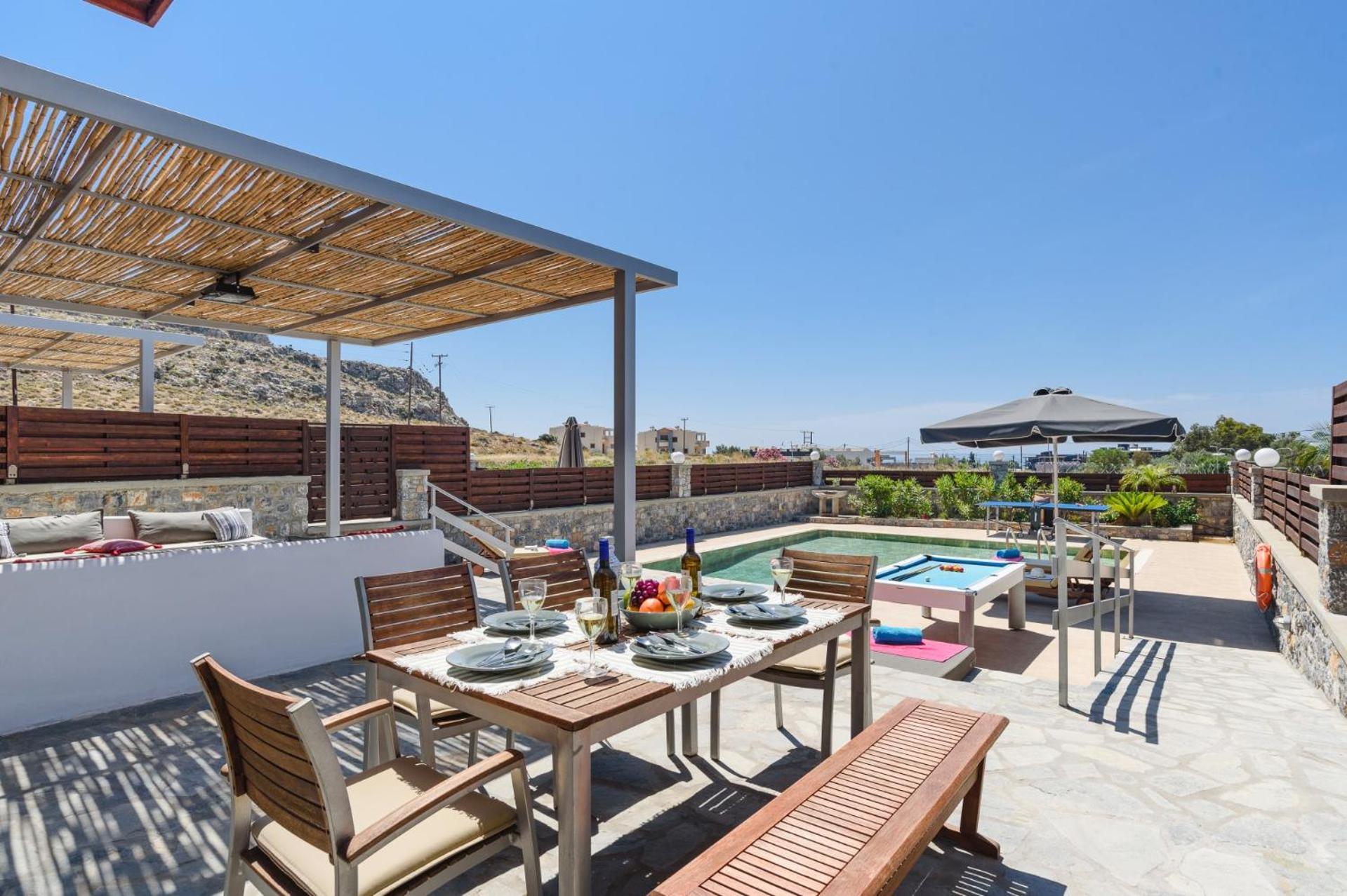 Villa photo 2