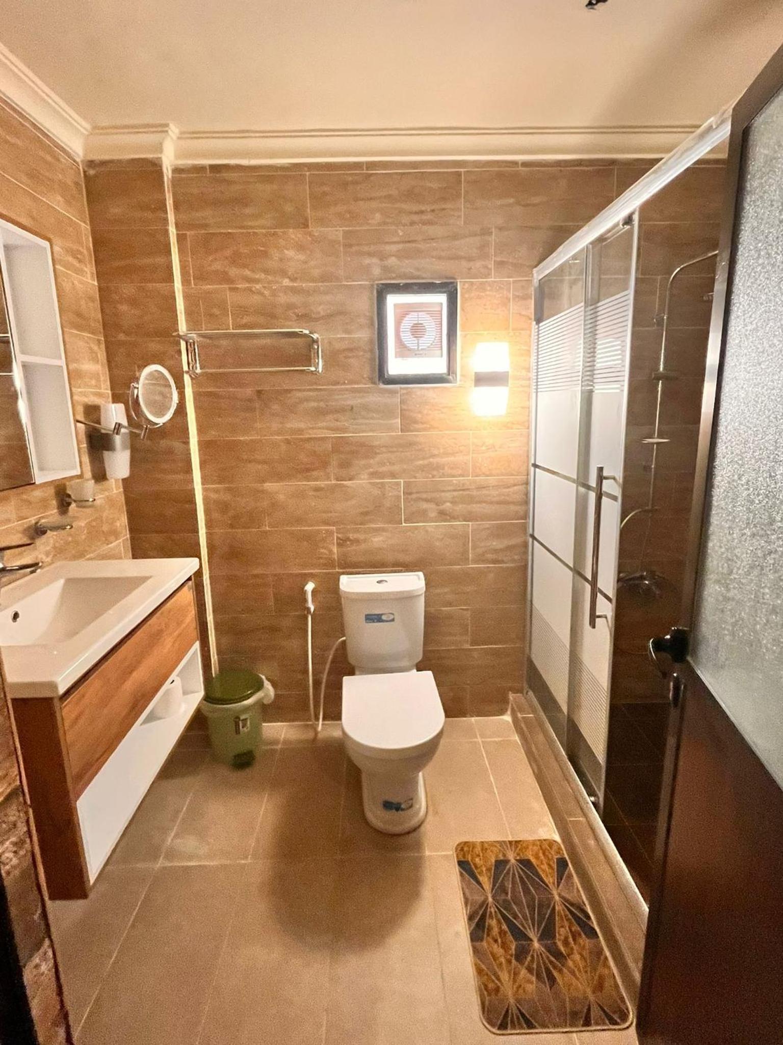 Double Room With Private Bathroom photo 1