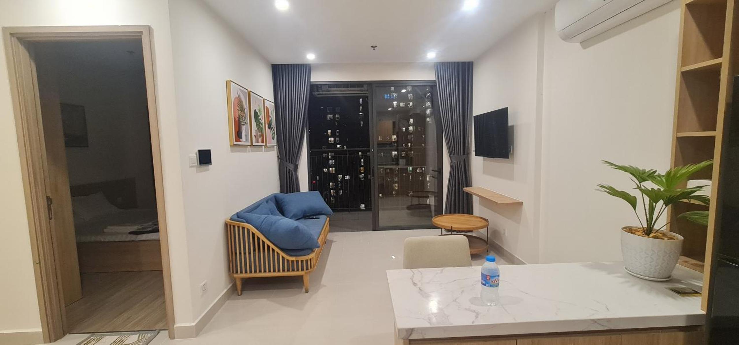 One-Bedroom Apartment - Photo 1