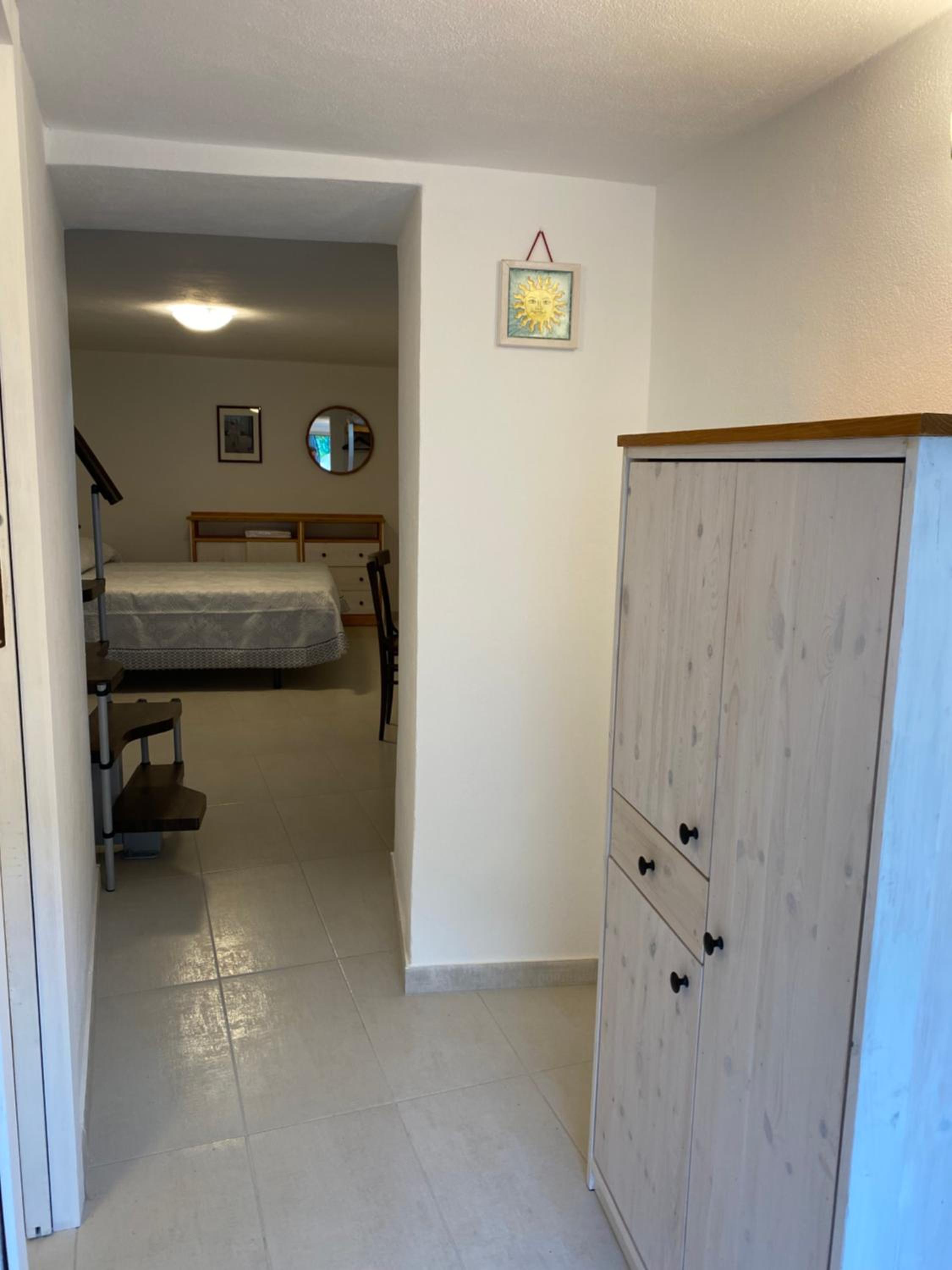 One-Bedroom House photo 1