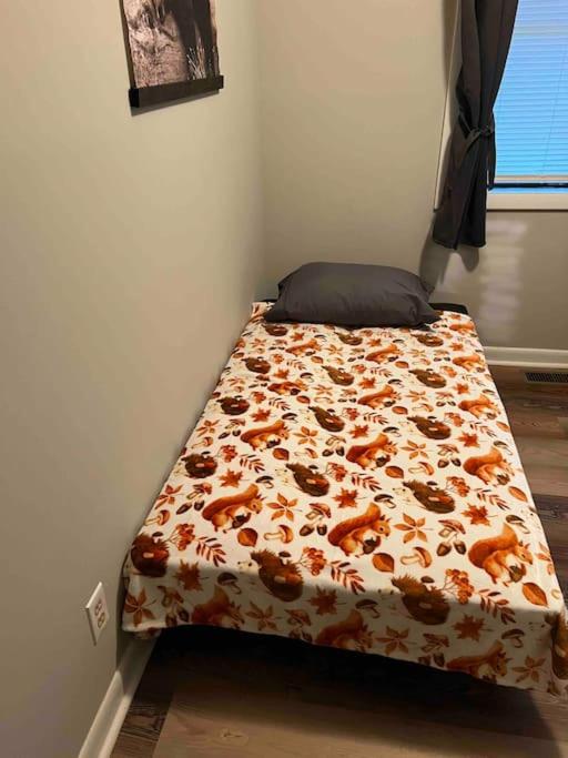 Three-Bedroom House photo 1