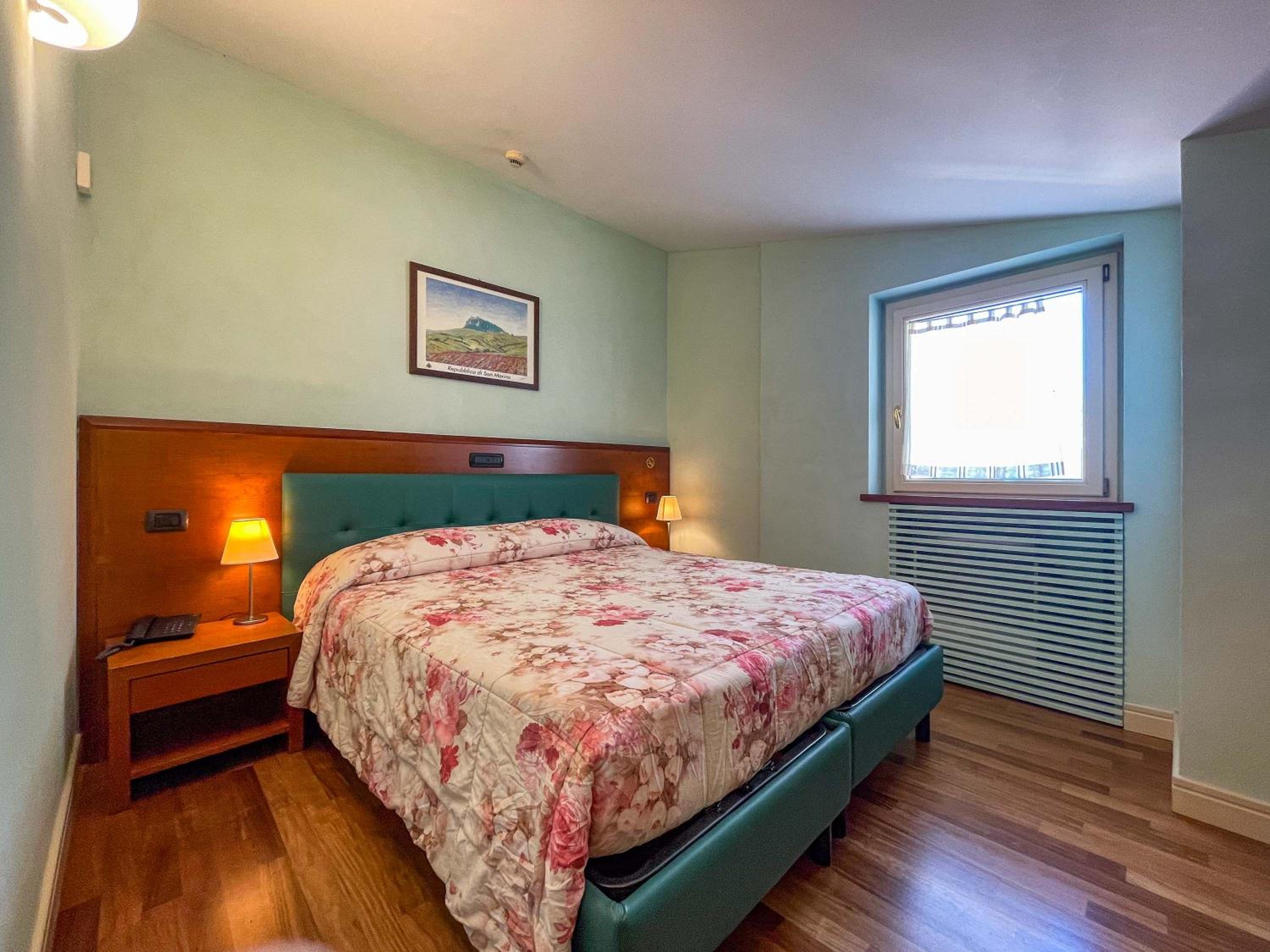 Double or Twin Room - Photo 6