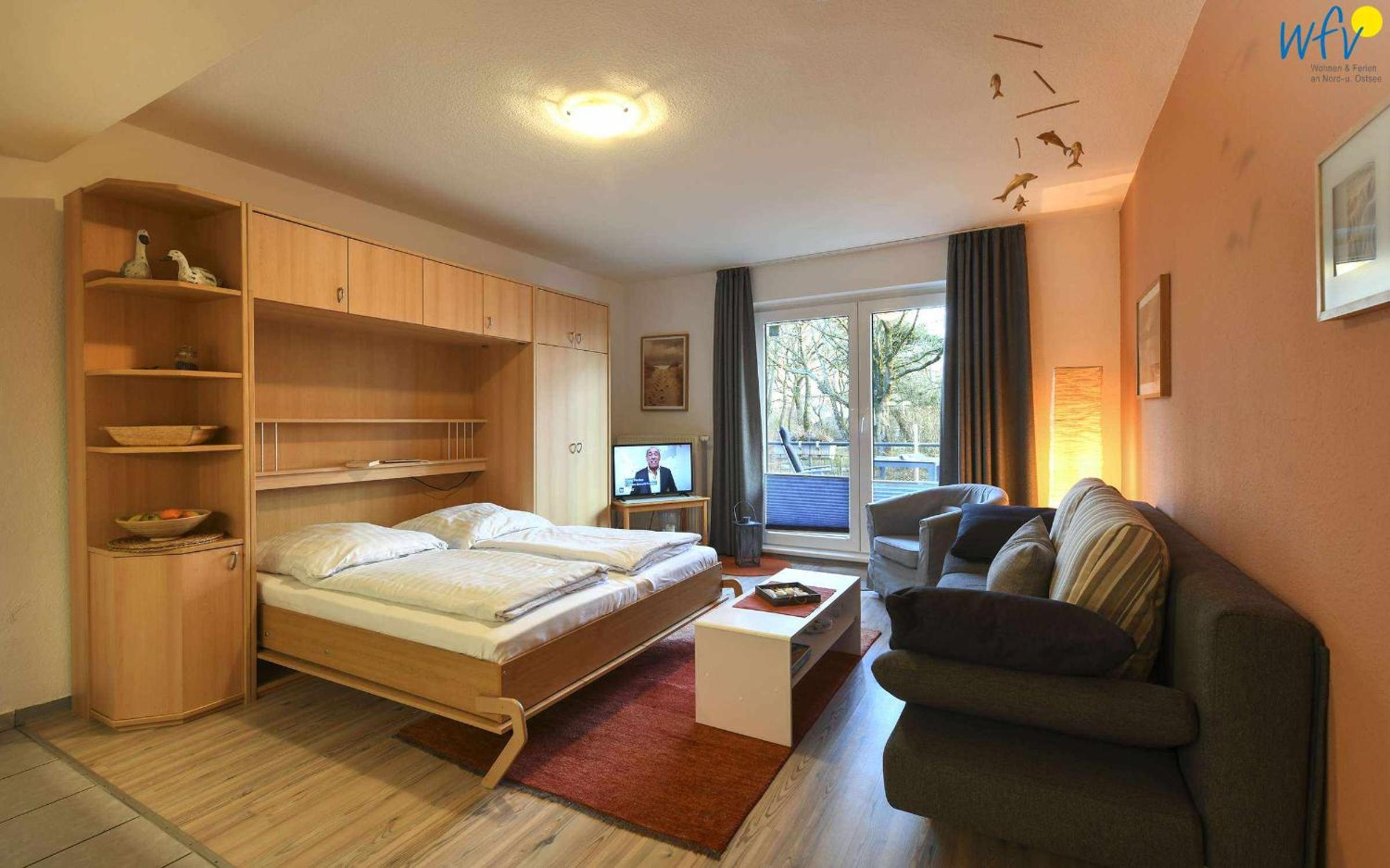 Apartment with Terrace photo 3