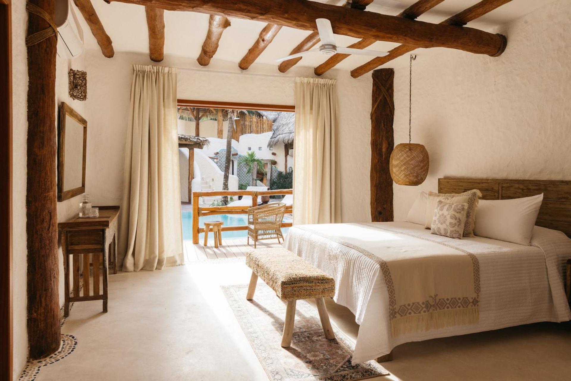 Classic Double Room with Balcony
