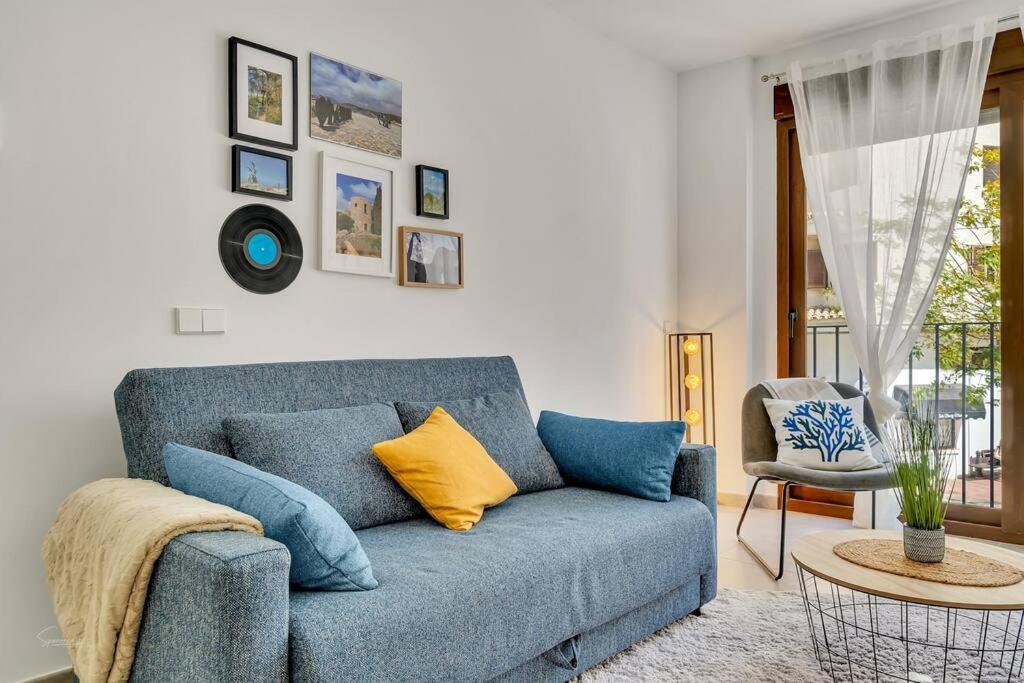 One-Bedroom Apartment photo 3